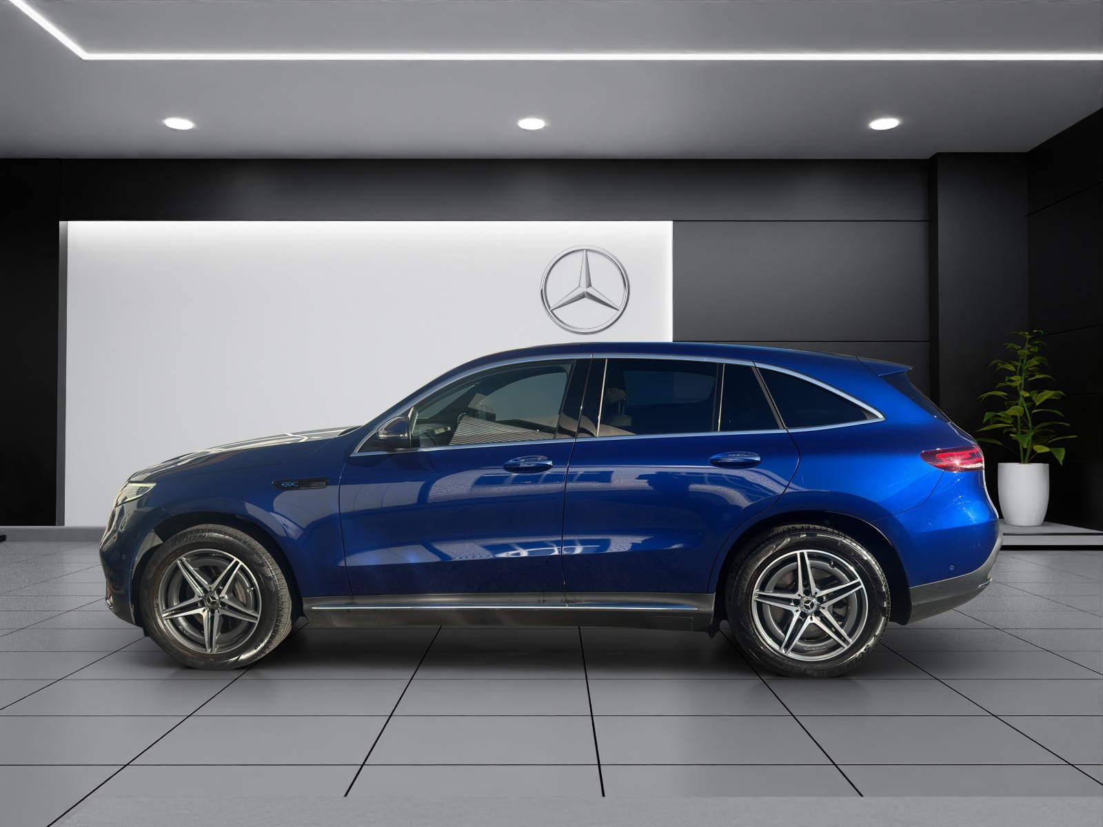 MERCEDES-BENZ EQC 400 AMG Line 4Matic-showroom-element-2