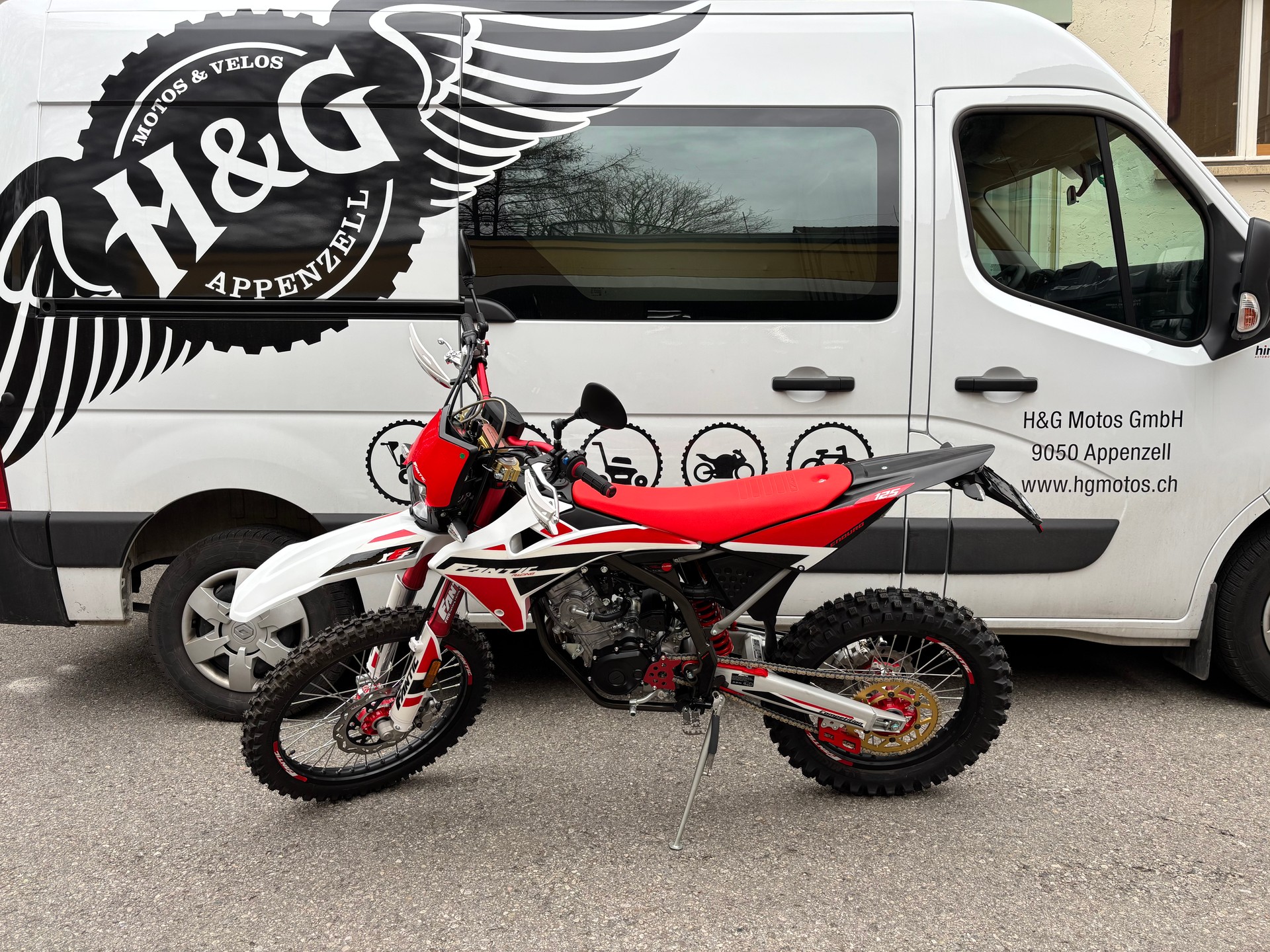FANTIC XEF 125