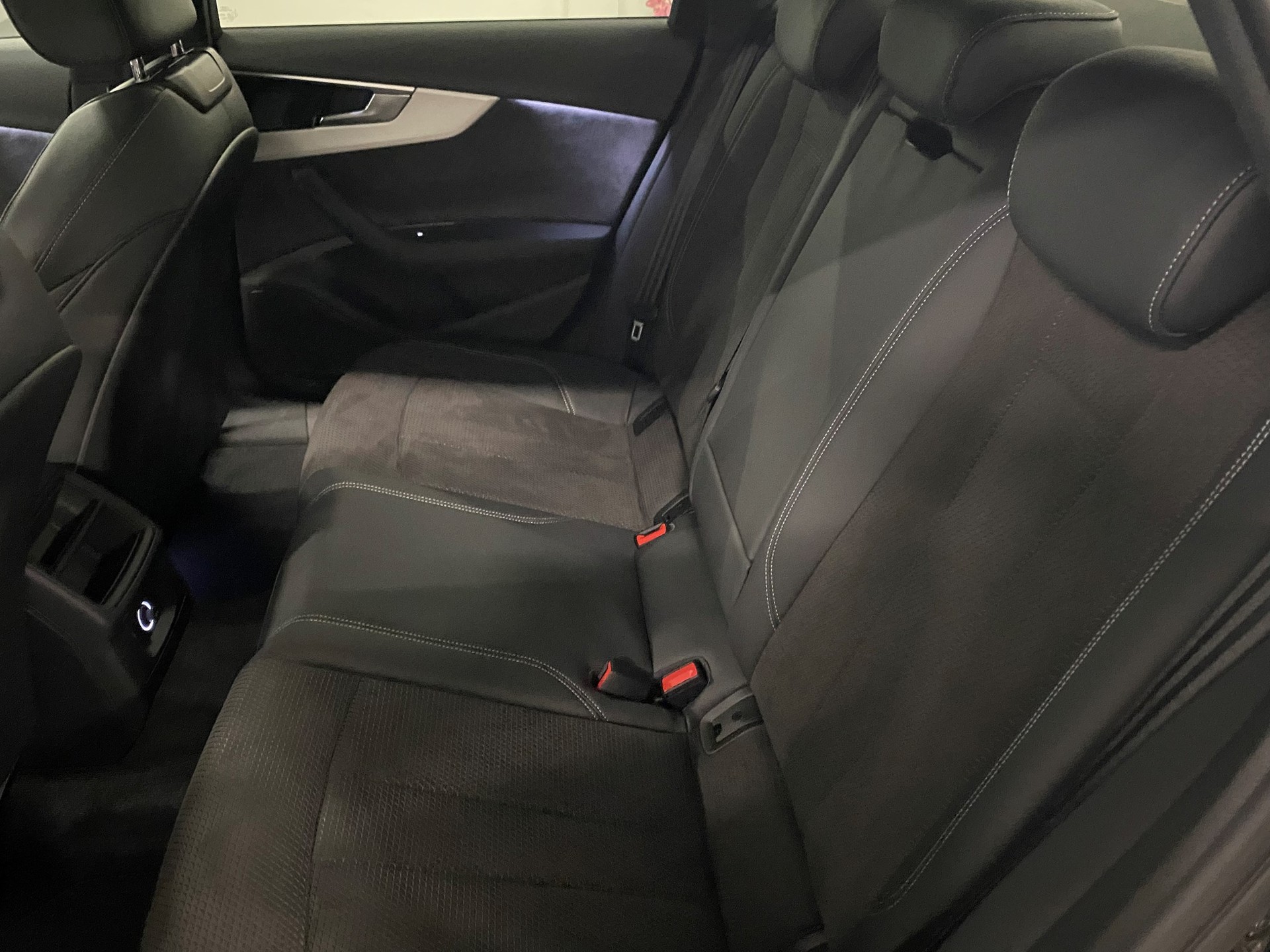 AUDI S4 3.0 TDI quattro tiptronic-image-9