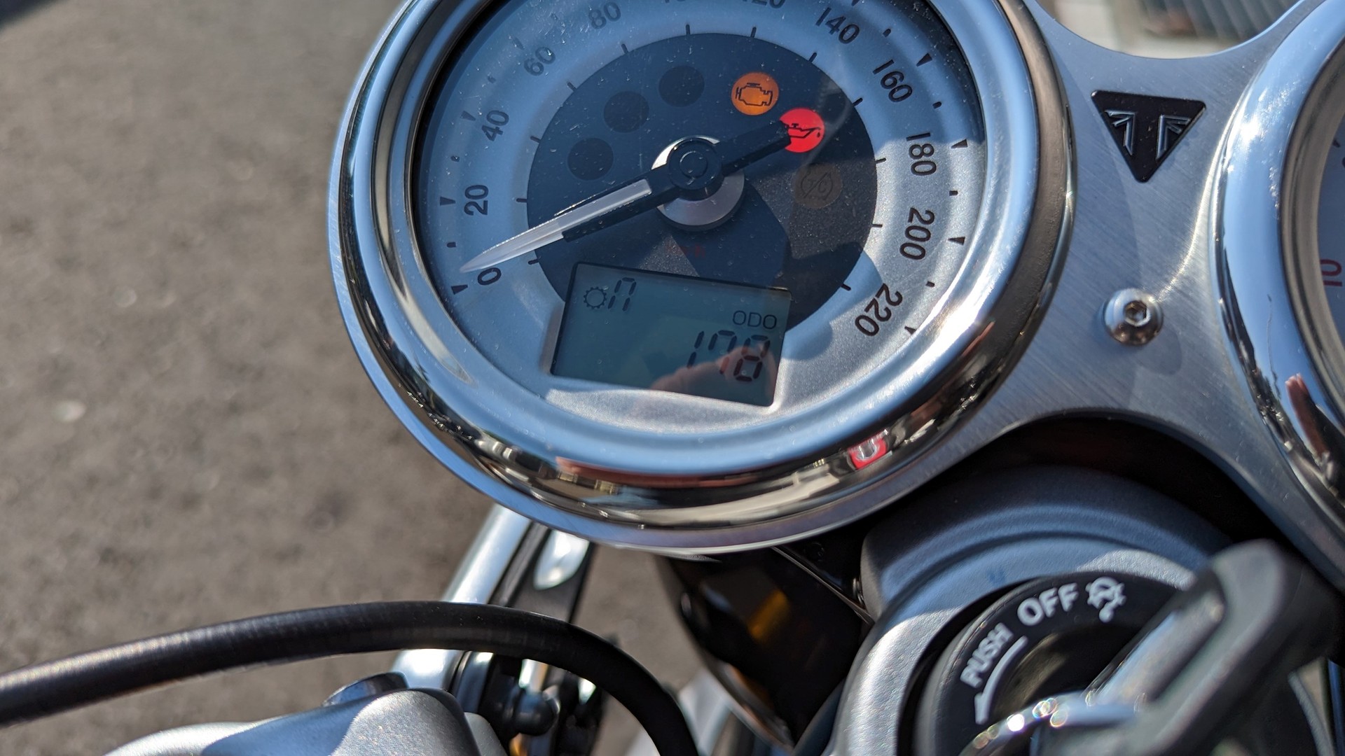 TRIUMPH Thruxton 1200 i  RS ABS-image-7