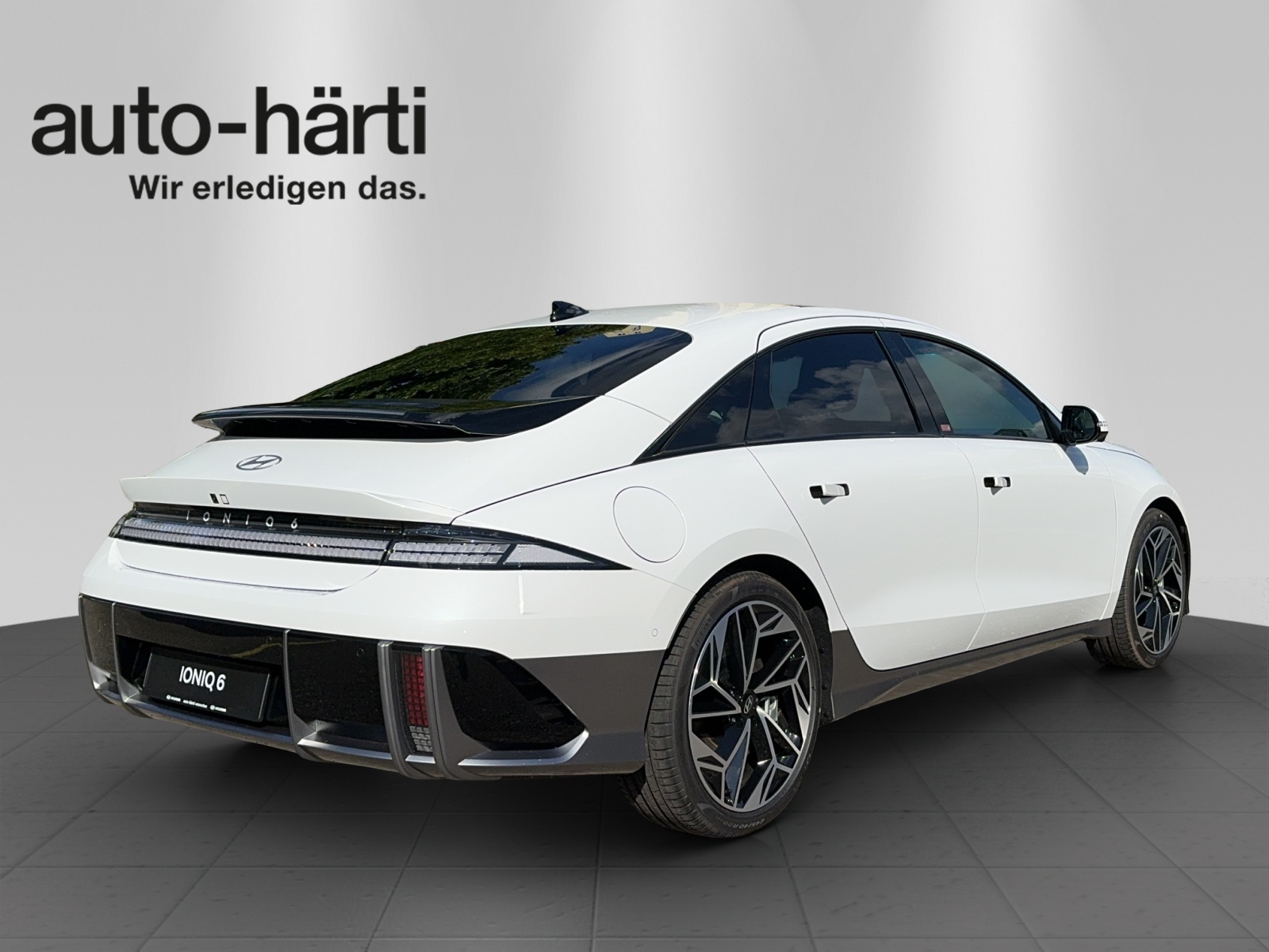 HYUNDAI Ioniq 6 77kWh Launch 2WD-image-4