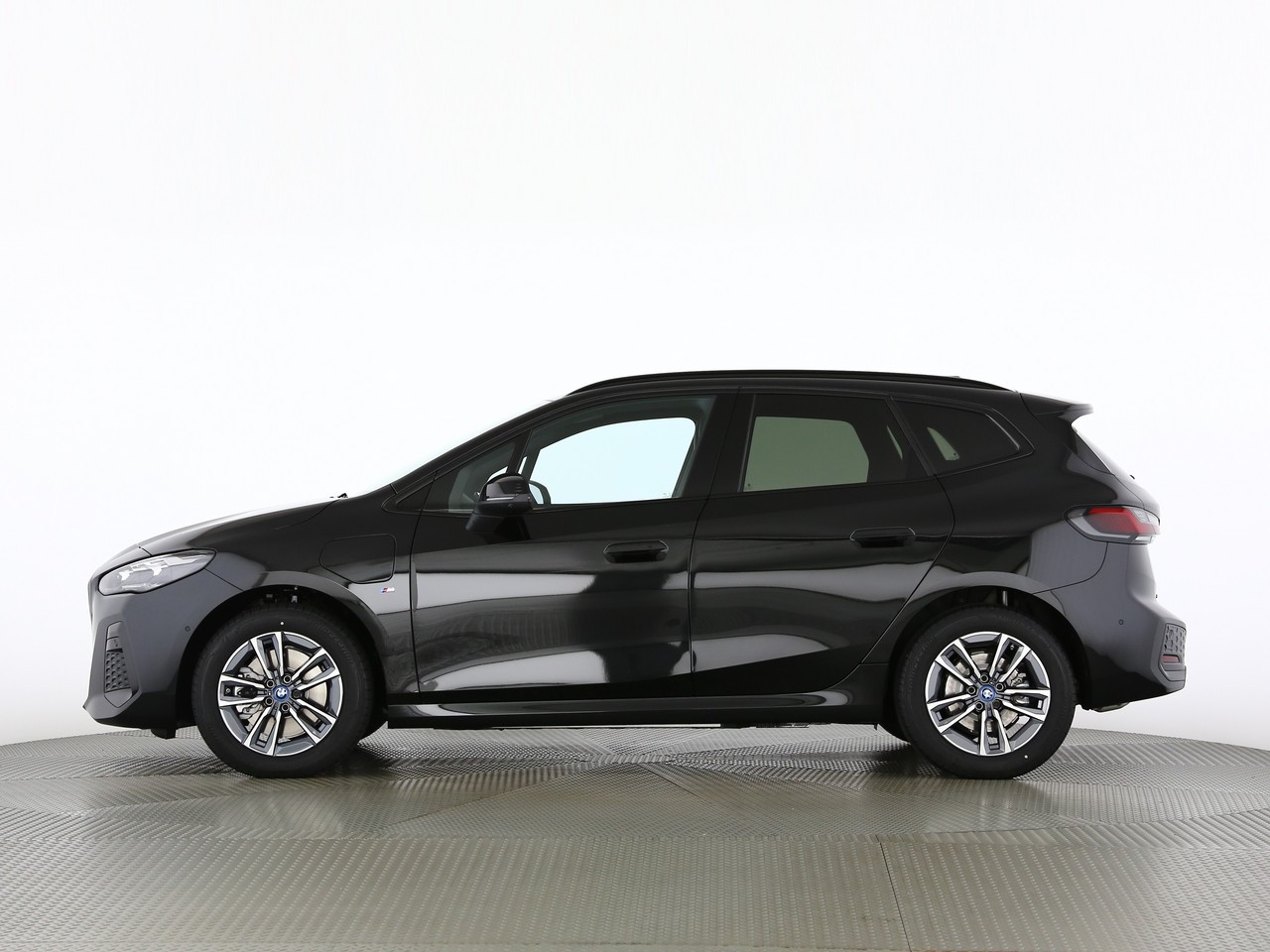 BMW 230e xDr. Act. T. M Sport-image-4