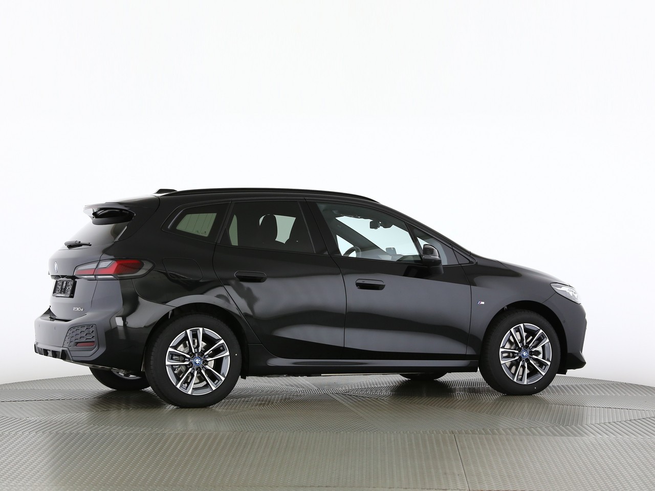 BMW 230e xDr. Act. T. M Sport-image-14