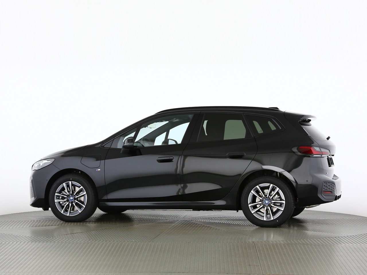 BMW 230e xDr. Act. T. M Sport-image-5