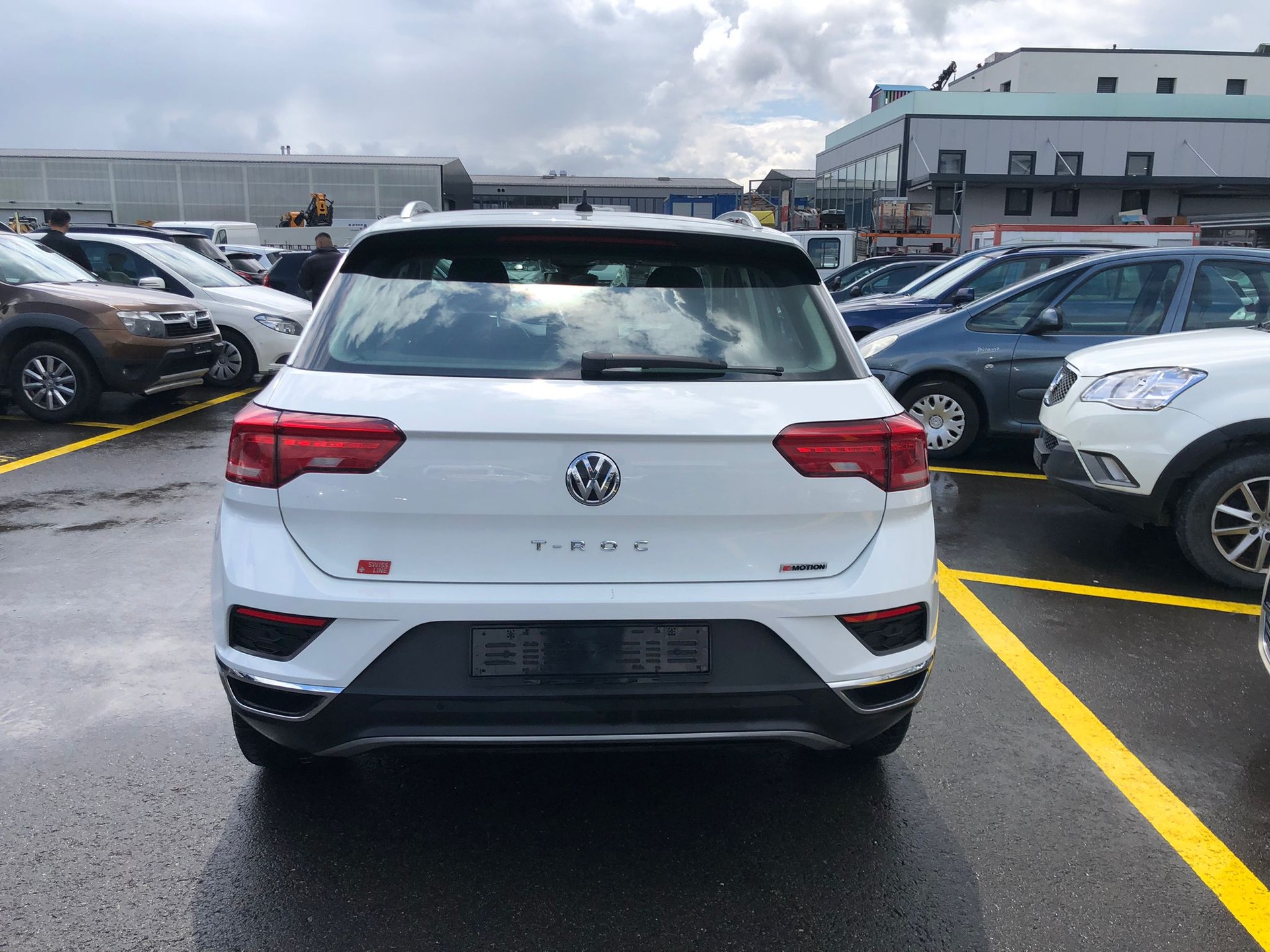 VW T-Roc 1.5 TSI EVO Advance DSG 4Motion-image-4