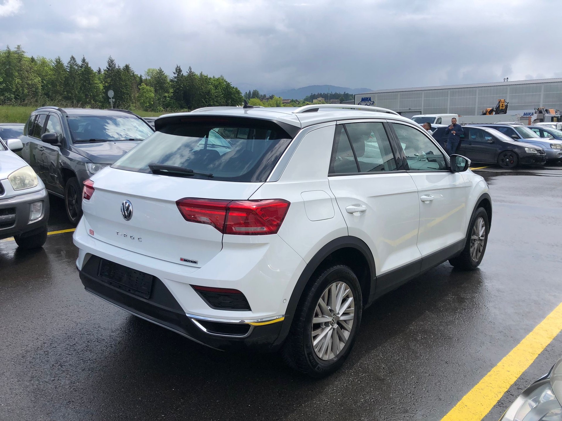 VW T-Roc 1.5 TSI EVO Advance DSG 4Motion-image-5