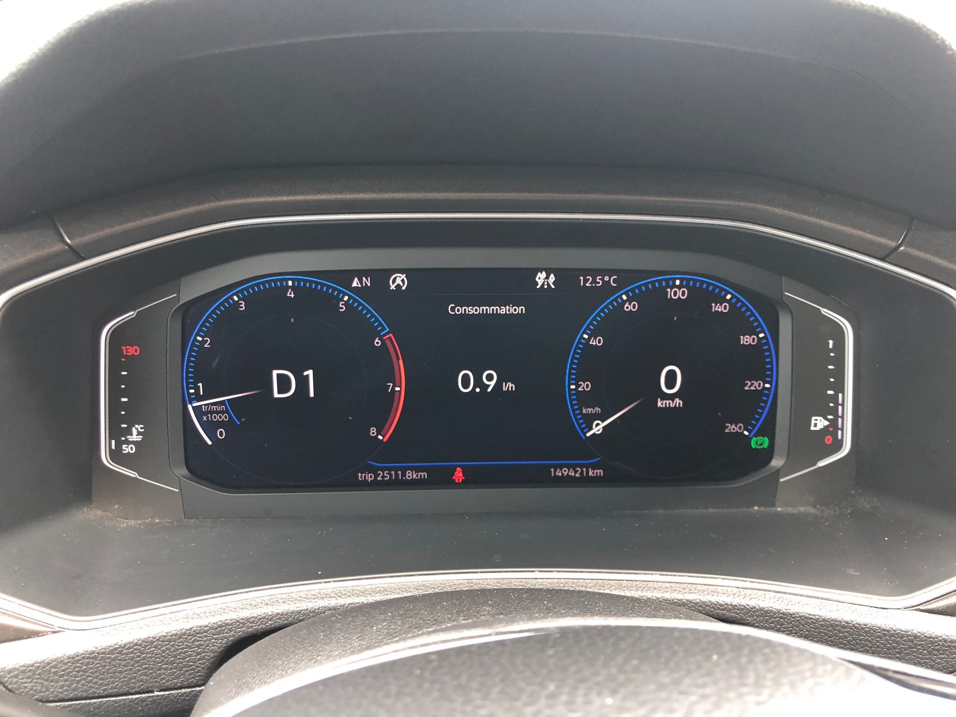 VW T-Roc 1.5 TSI EVO Advance DSG 4Motion-image-6