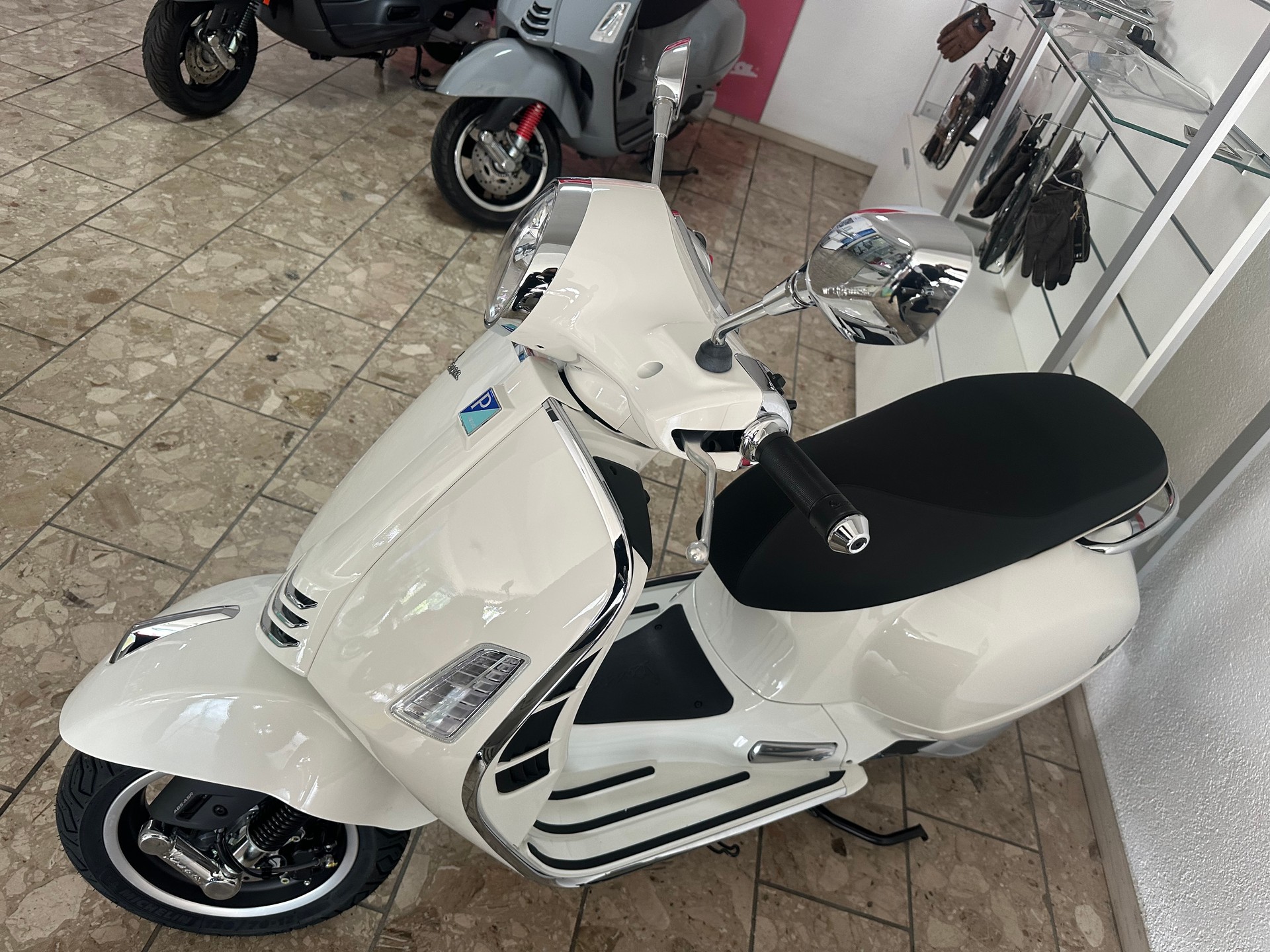 PIAGGIO Vespa GTS 310 Super RST E5+-image-3