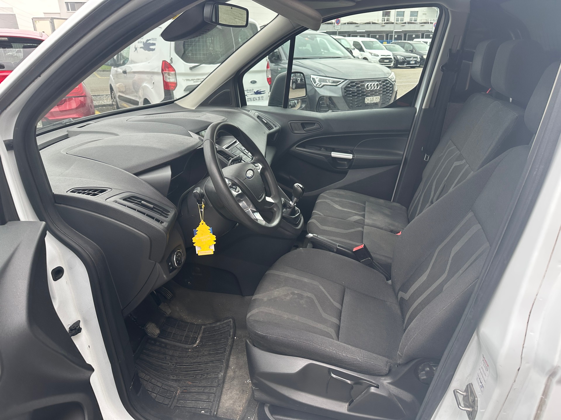 FORD Transit Connect Van T210 1.0 EcoBoost Ambiente-image-8