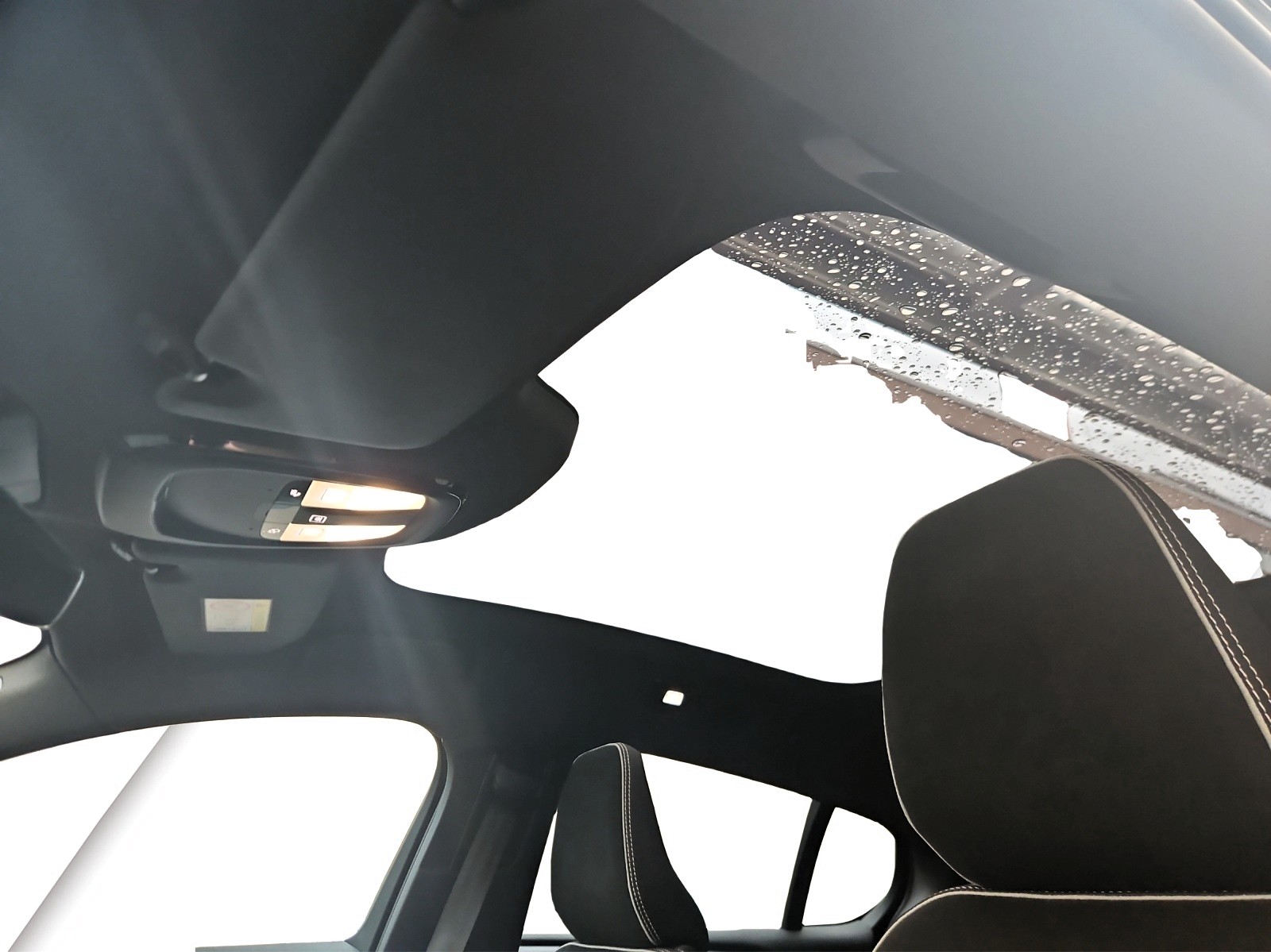 VOLVO C40 Recharge P6 Pure Electric Plus-image-17