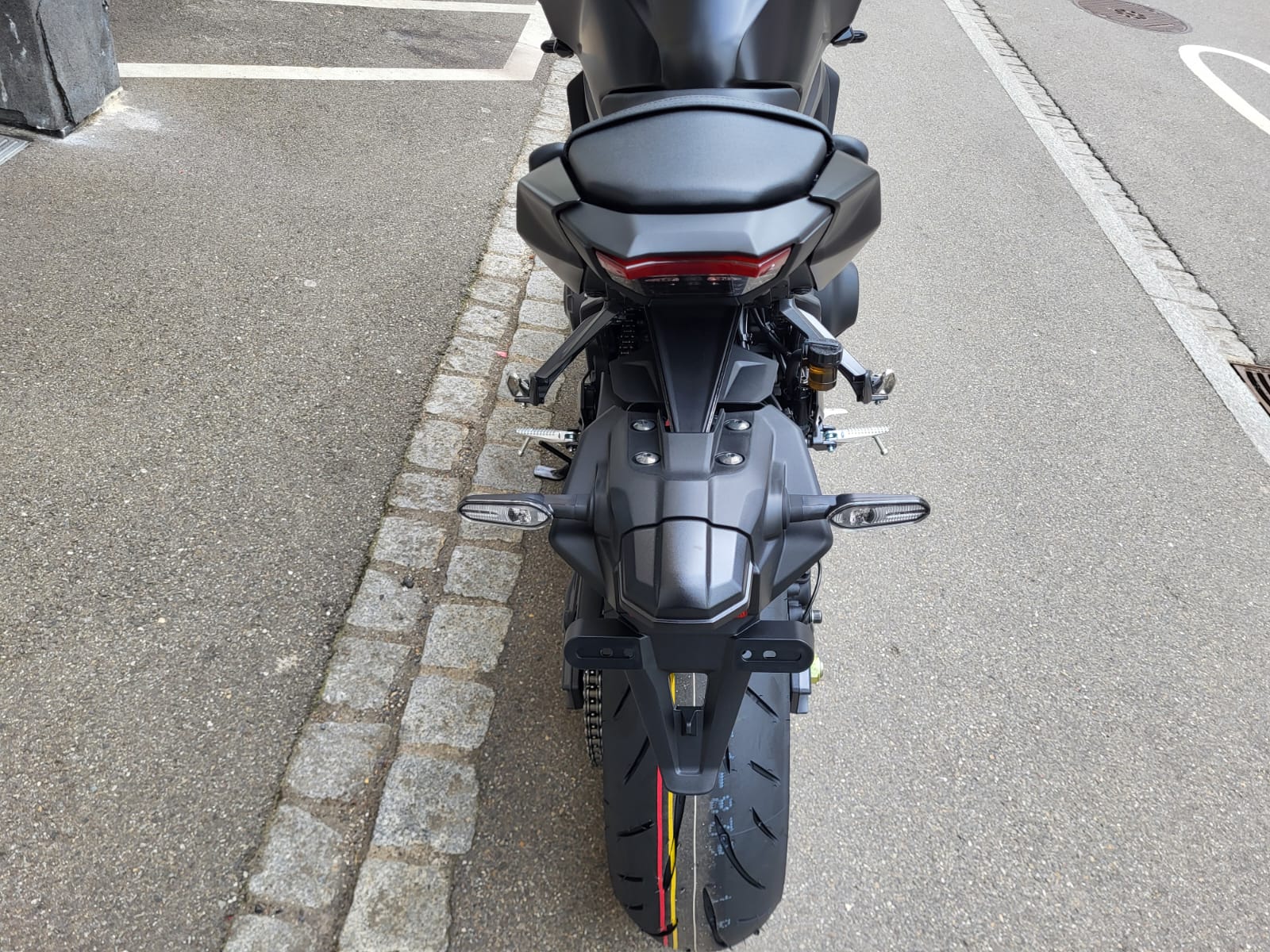 YAMAHA MT-09 Y-AMT-image-11