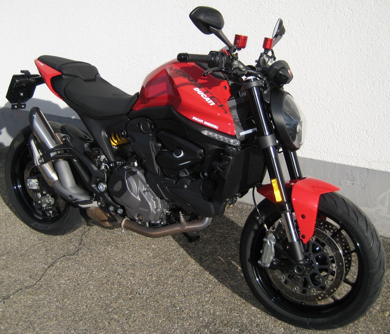 DUCATI Monster 937-image-2