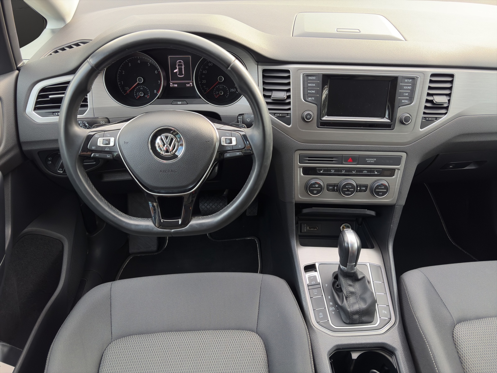 VW Golf Sportsvan 1.4 TSI 125 Comfortline DSG-image-9