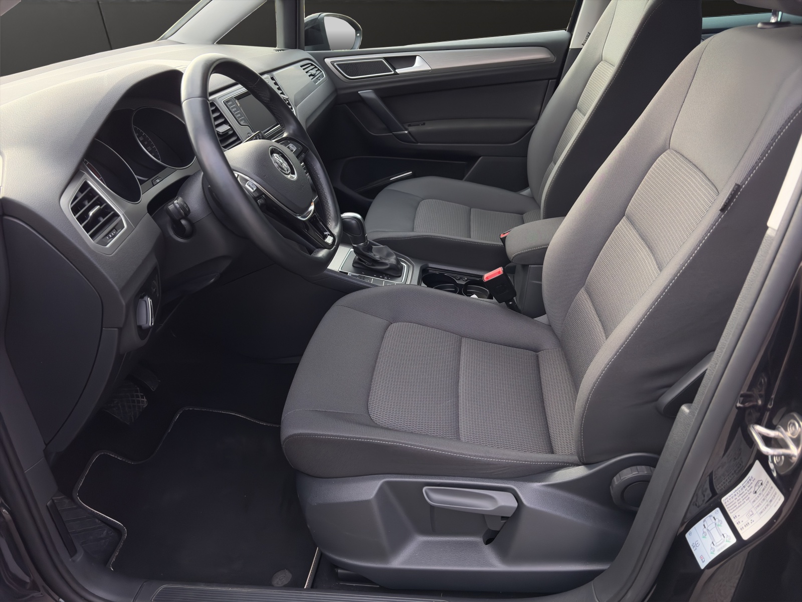 VW Golf Sportsvan 1.4 TSI 125 Comfortline DSG-image-8