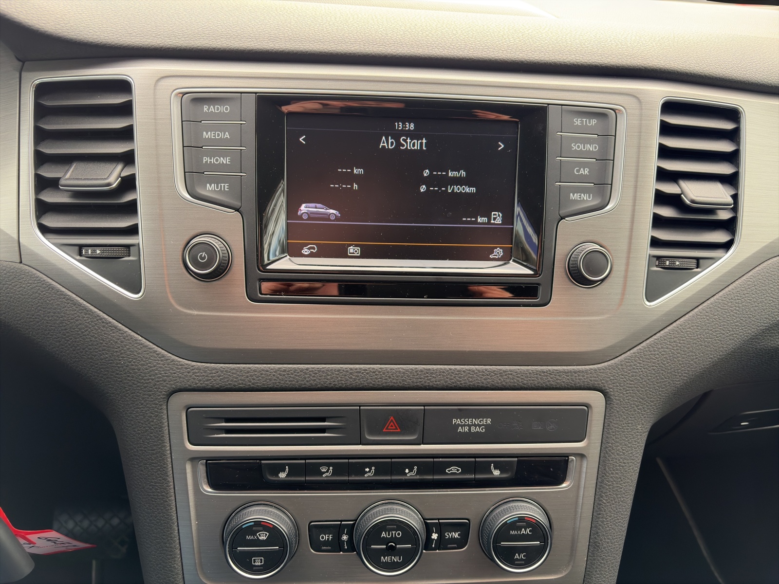 VW Golf Sportsvan 1.4 TSI 125 Comfortline DSG-image-17