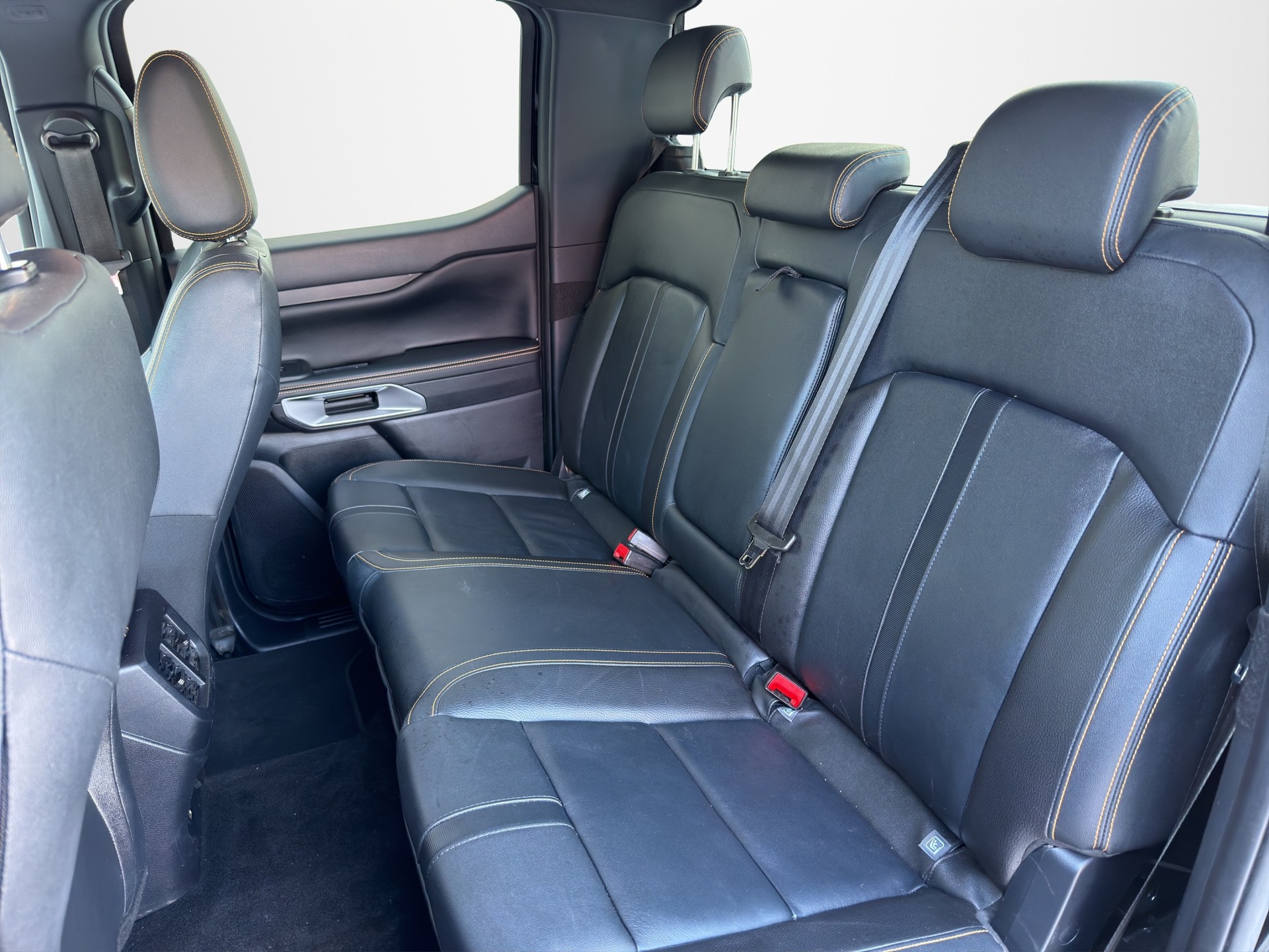 FORD Ranger Wildtrak 2.0 Eco Blue e-4WD Automat-image-8
