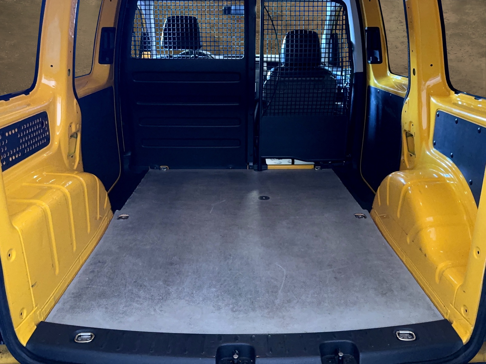VW VW Caddy Kaw. 2.0 TDI 4motion 122PS-image-10