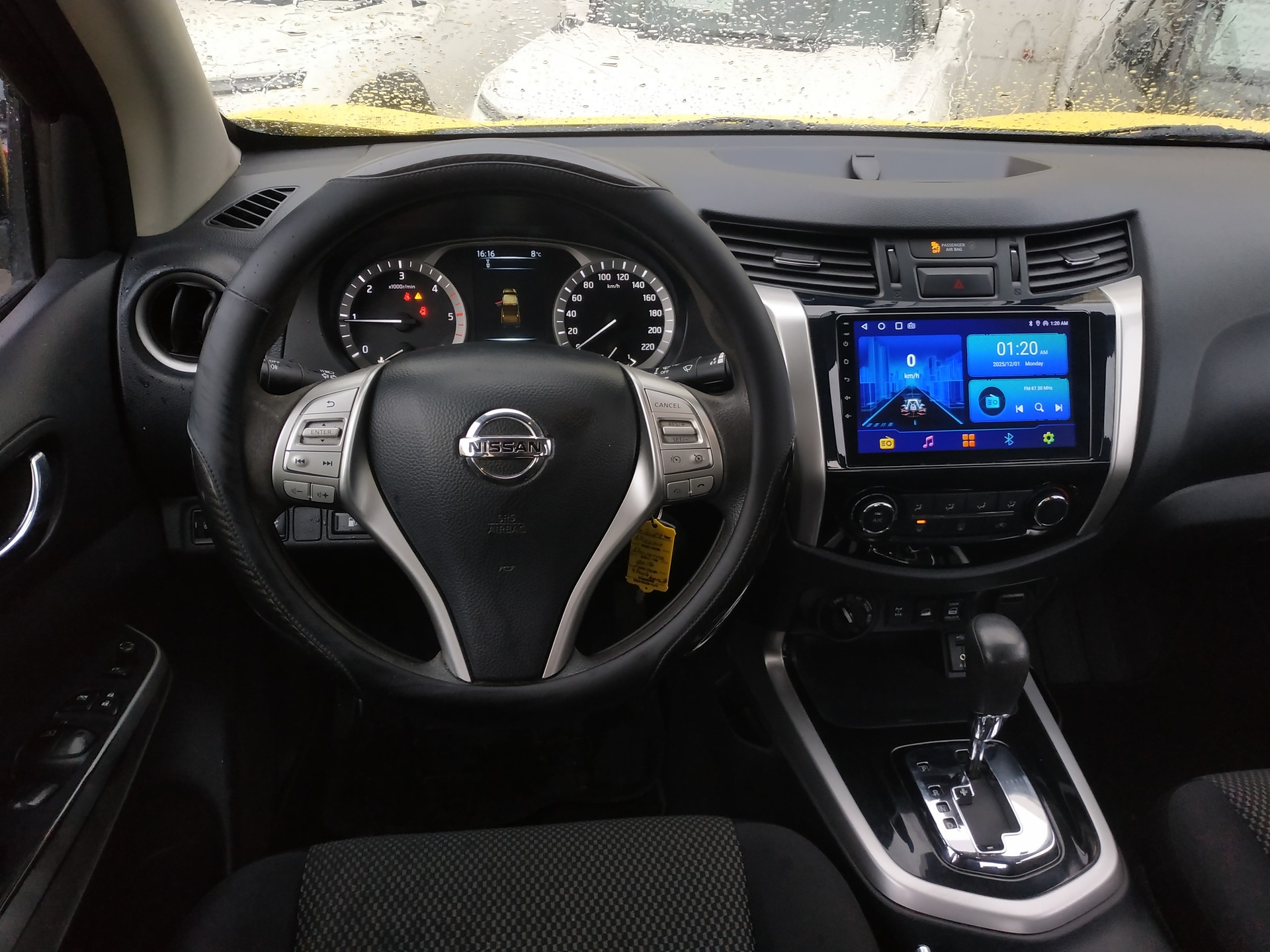 NISSAN Navara Double Cab Acenta 2.3 dCi 4WD Automat-image-10