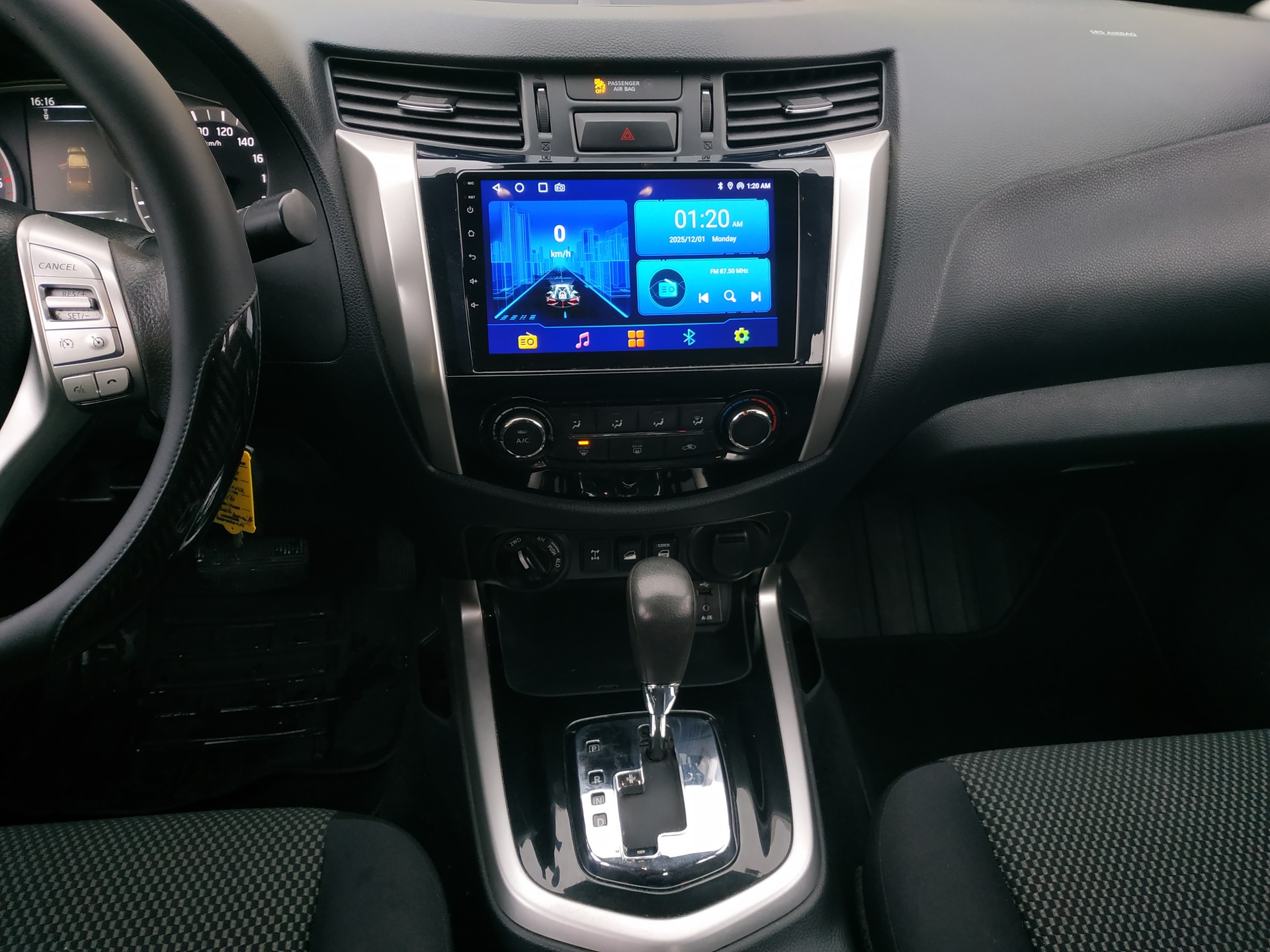 NISSAN Navara Double Cab Acenta 2.3 dCi 4WD Automat-image-12