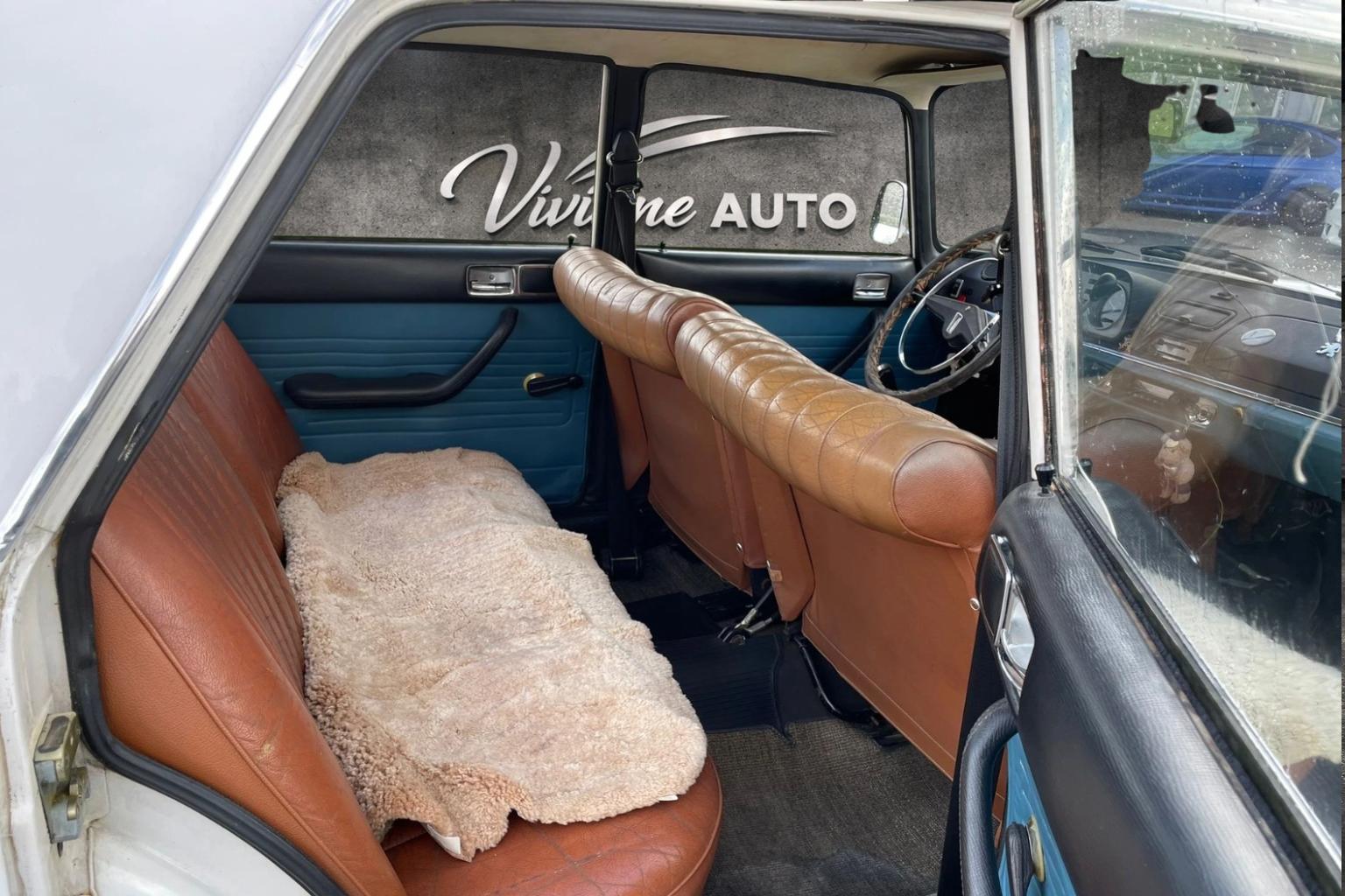 PEUGEOT 404-image-7