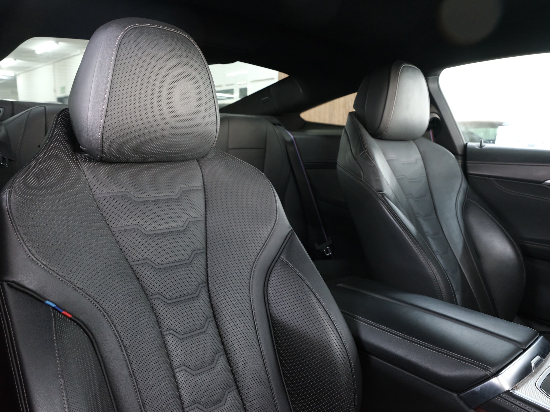 BMW 840i xDrive Steptronic-image-21