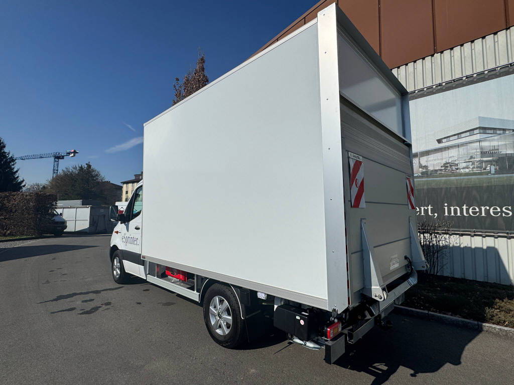 MERCEDES-BENZ eSprinter 420 Pro Koffer mit Hebebühne 3665 S 81 kWh-showroom-element-2