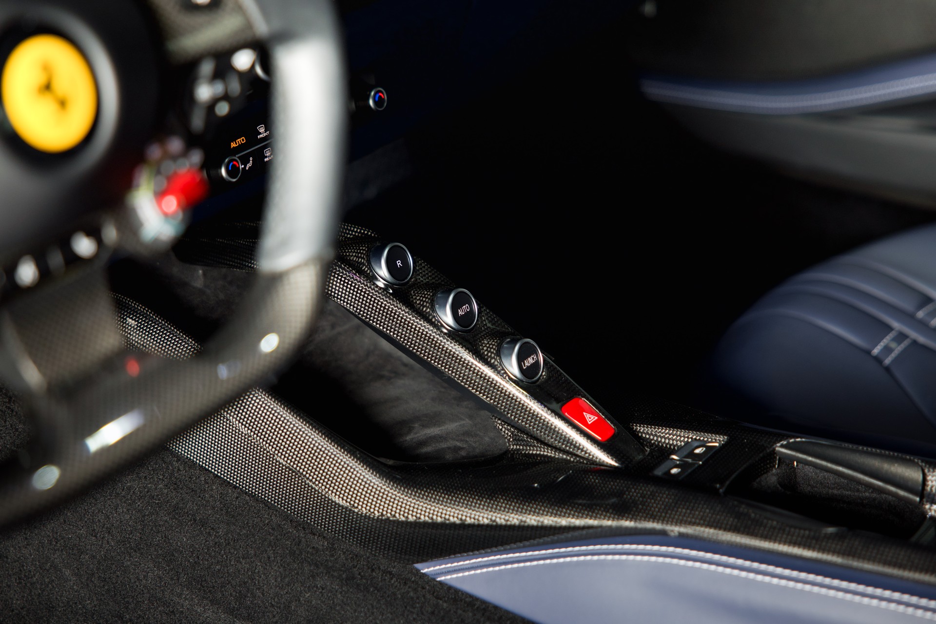 FERRARI 812 Superfast-image-16