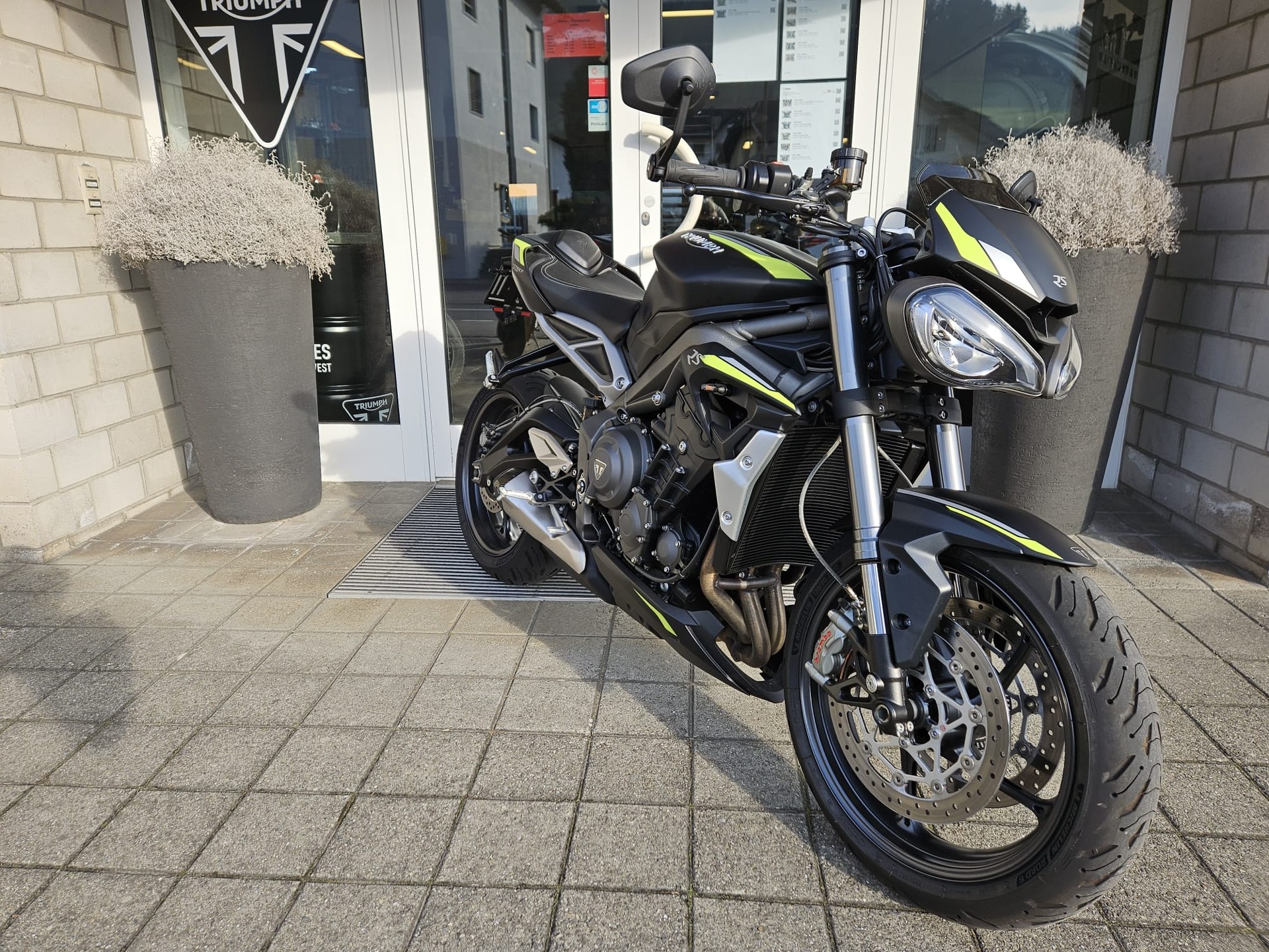 TRIUMPH Street Triple RS 765 ABS-image-2