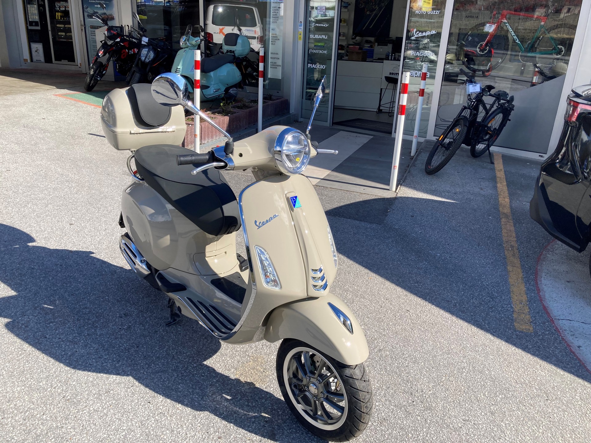 PIAGGIO Vespa 125 Primavera ABS-image-0