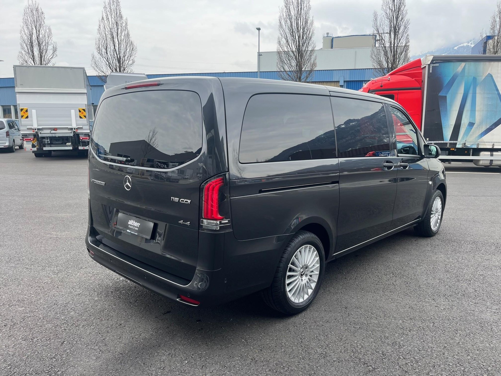 MERCEDES-BENZ Vito 116 Kombi L 2.0 CDI Select Family-showroom-element-3