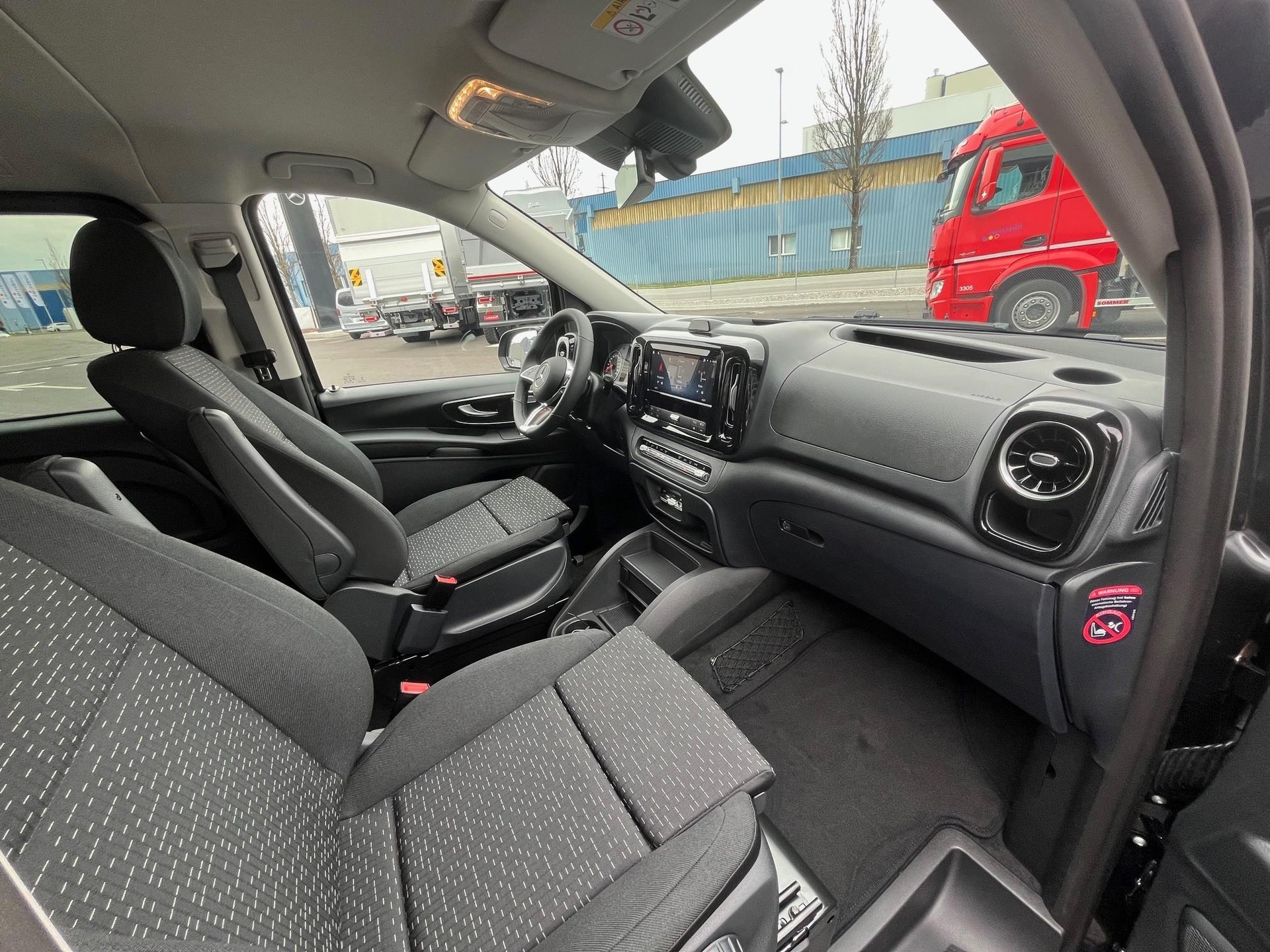 MERCEDES-BENZ Vito 116 Kombi L 2.0 CDI Select Family-image-6