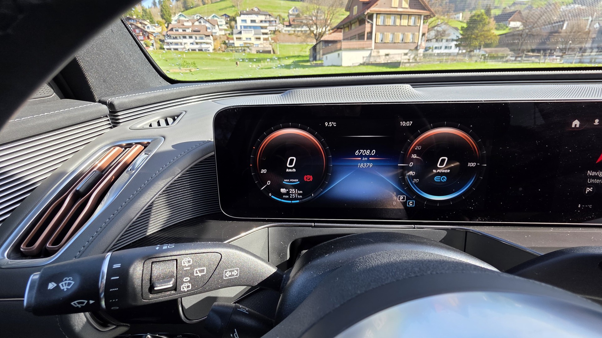 MERCEDES-BENZ EQC 400 4Matic-image-3