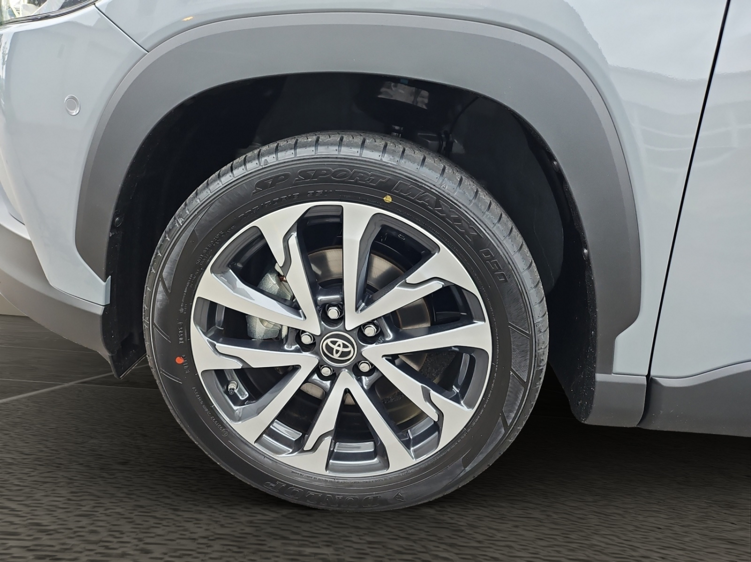 TOYOTA Corolla Cross 2.0 HSD Premium AWD-i-image-14