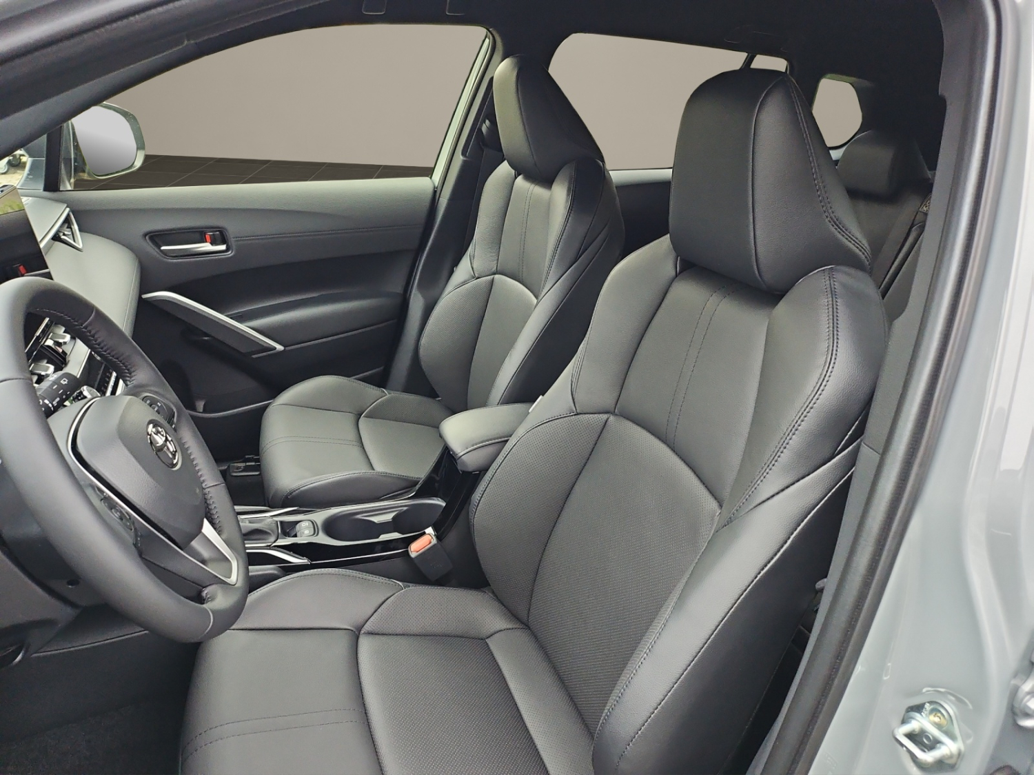 TOYOTA Corolla Cross 2.0 HSD Premium AWD-i-image-7