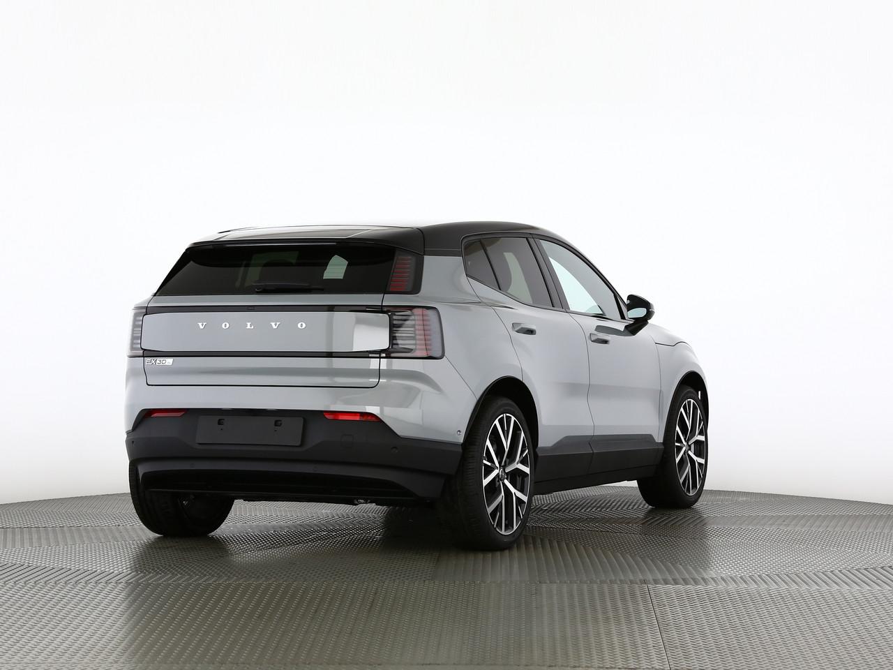 VOLVO EX30 E60 Twin Ultra Performance AWD-showroom-element-1