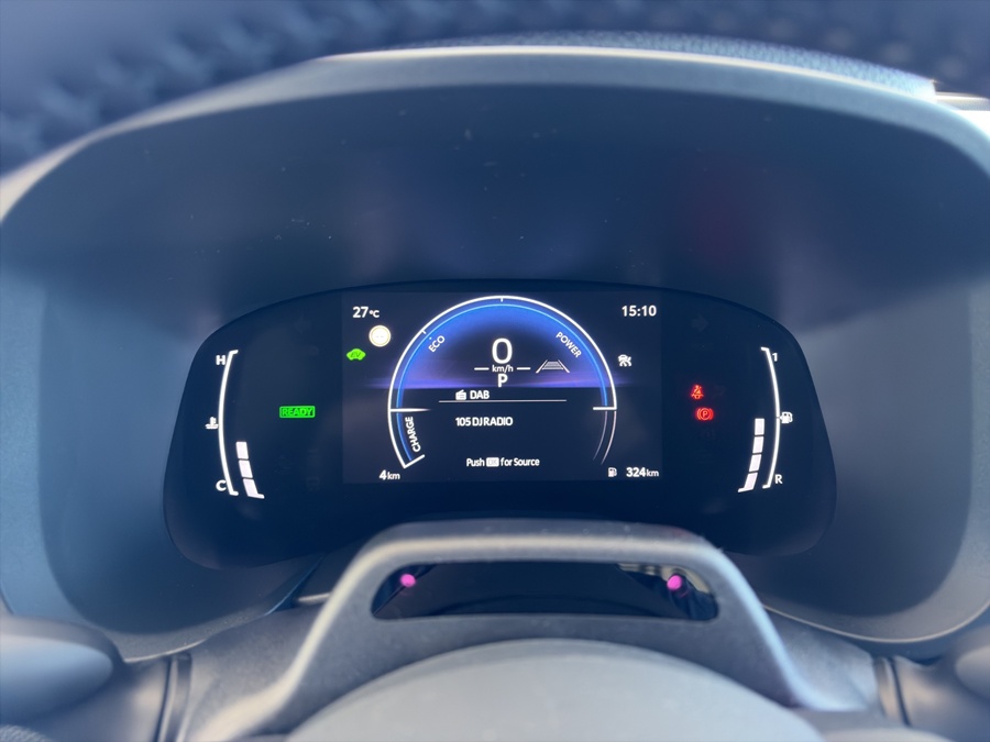 TOYOTA Aygo X 1.5 Comfort e-CVT-image-10