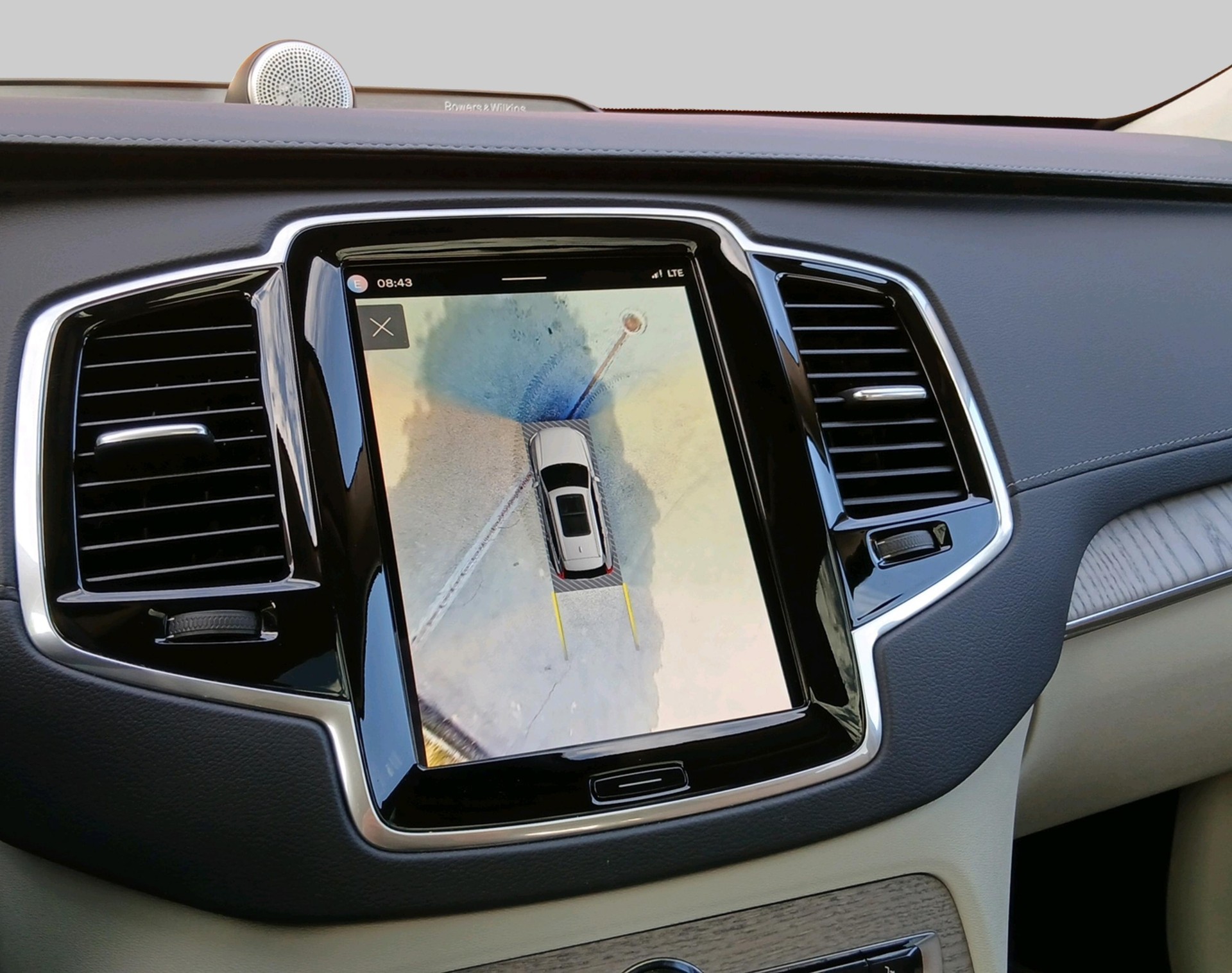 VOLVO XC90 2.0 T8 TE Ultimate Bright-image-13