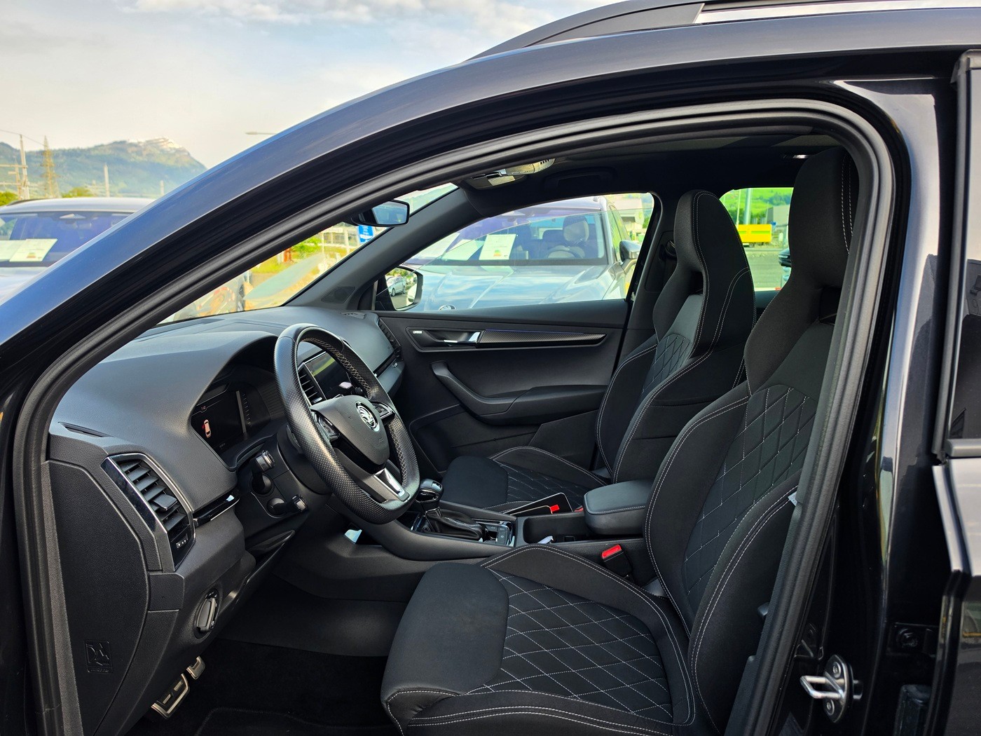 SKODA Karoq 2.0 TSI SportLine 4x4 DSG-image-7