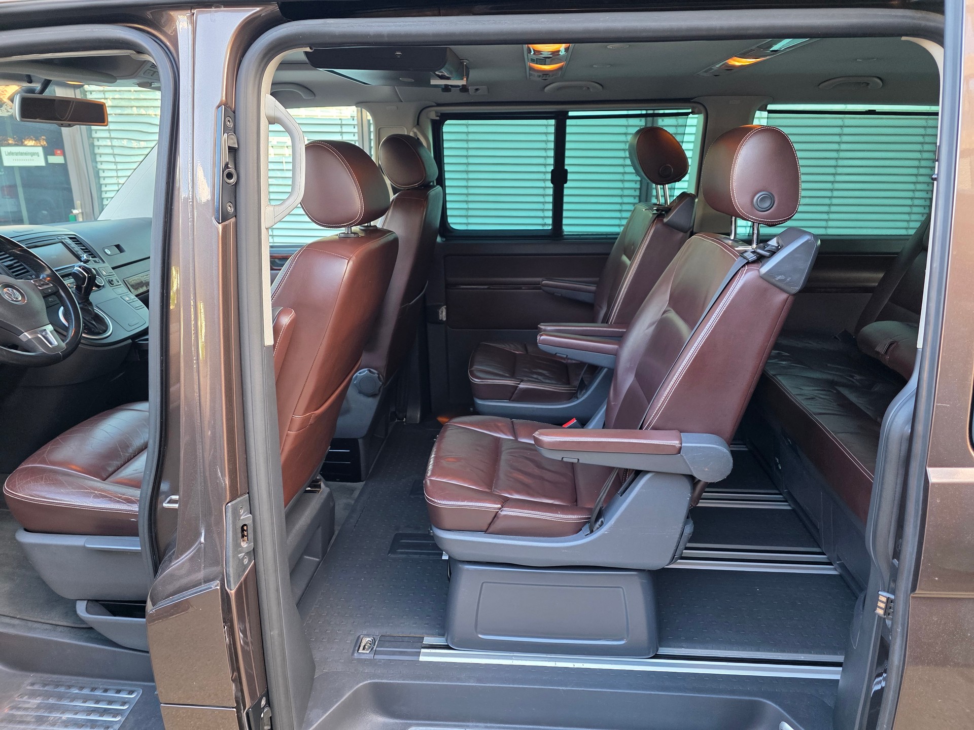 VW T5 Multivan 2.0 Bi-TDI CR Highline 4Motion-image-10