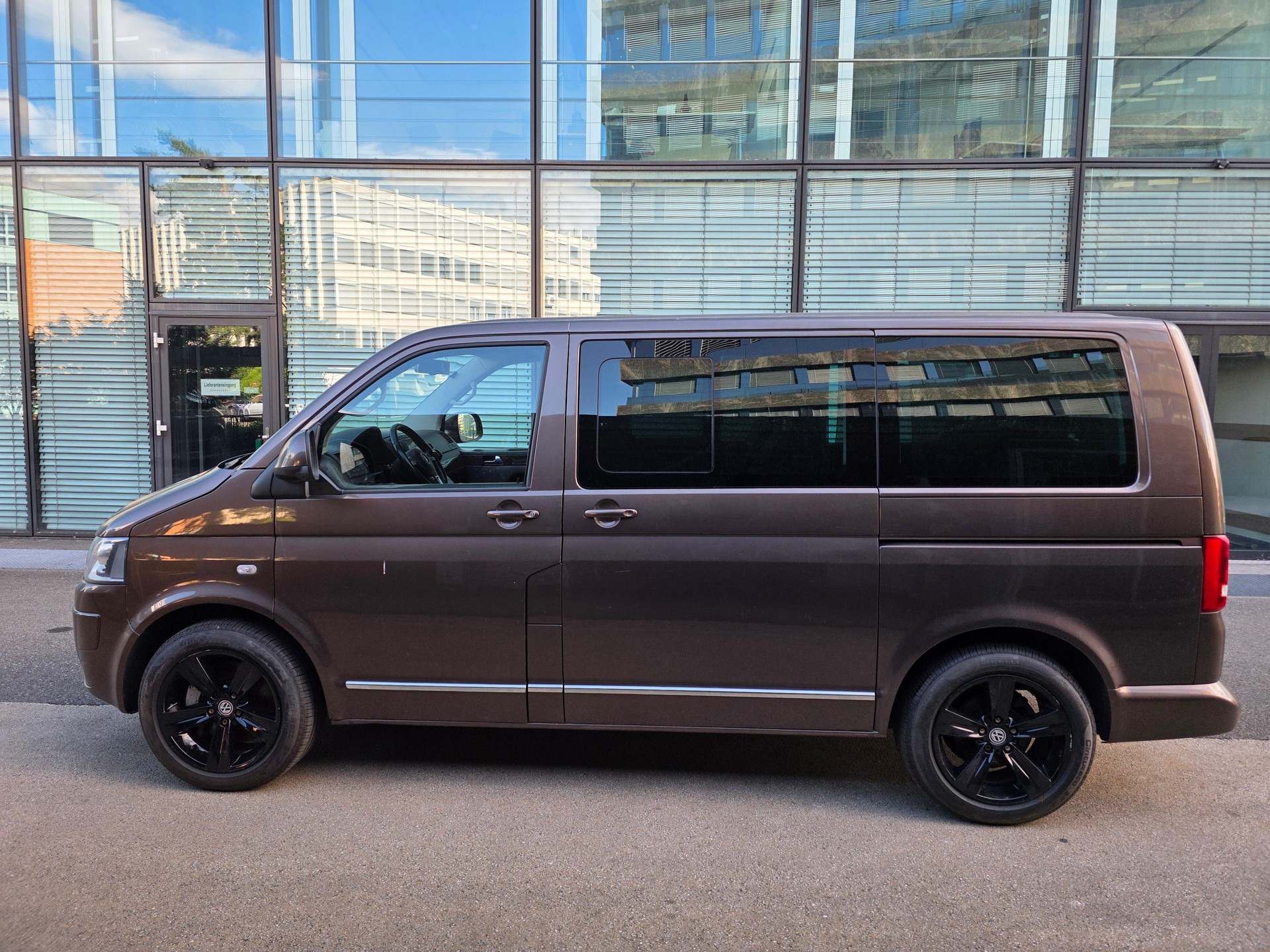 VW T5 Multivan 2.0 Bi-TDI CR Highline 4Motion-image-4