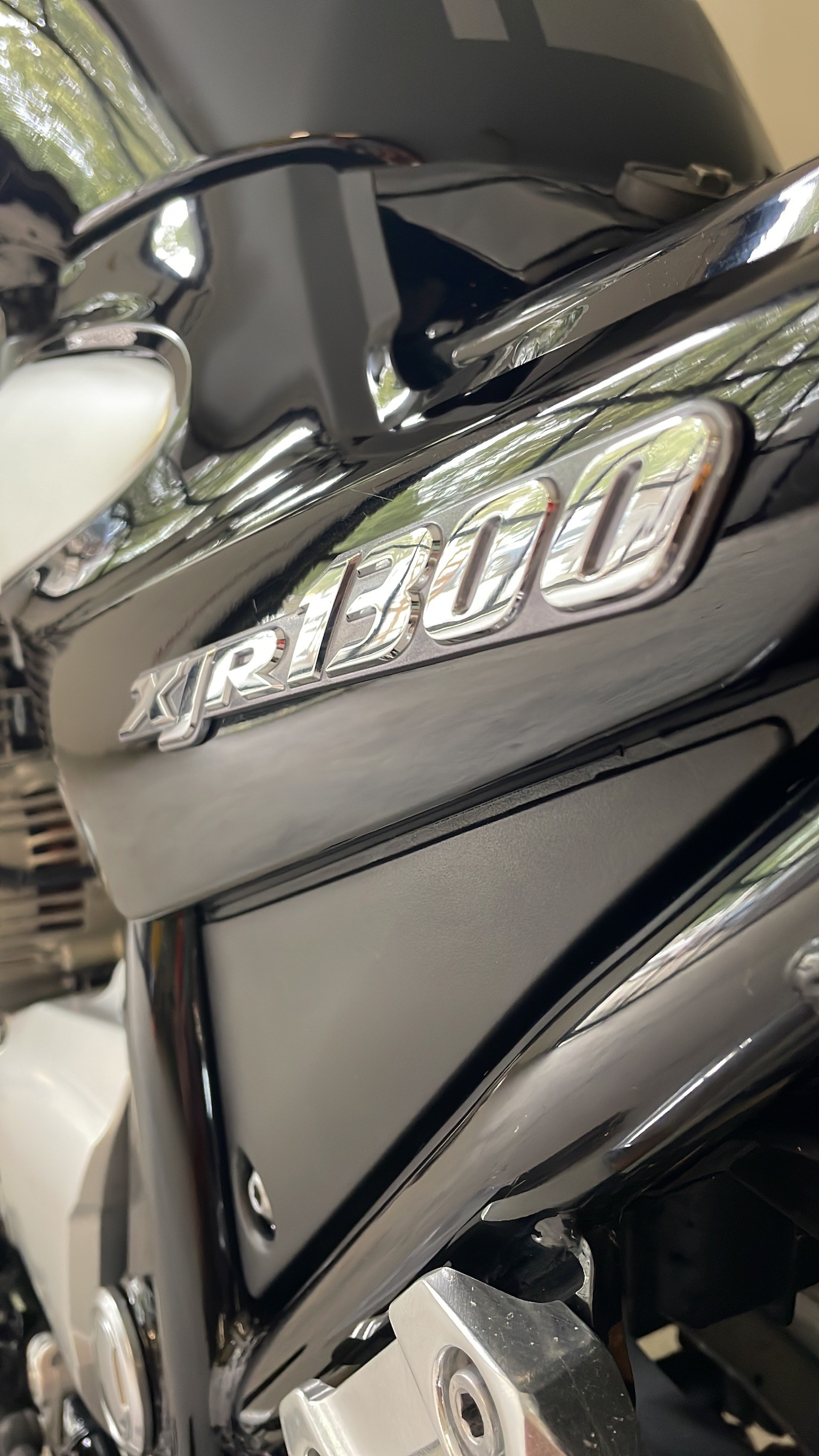 YAMAHA XJR 1300-image-8