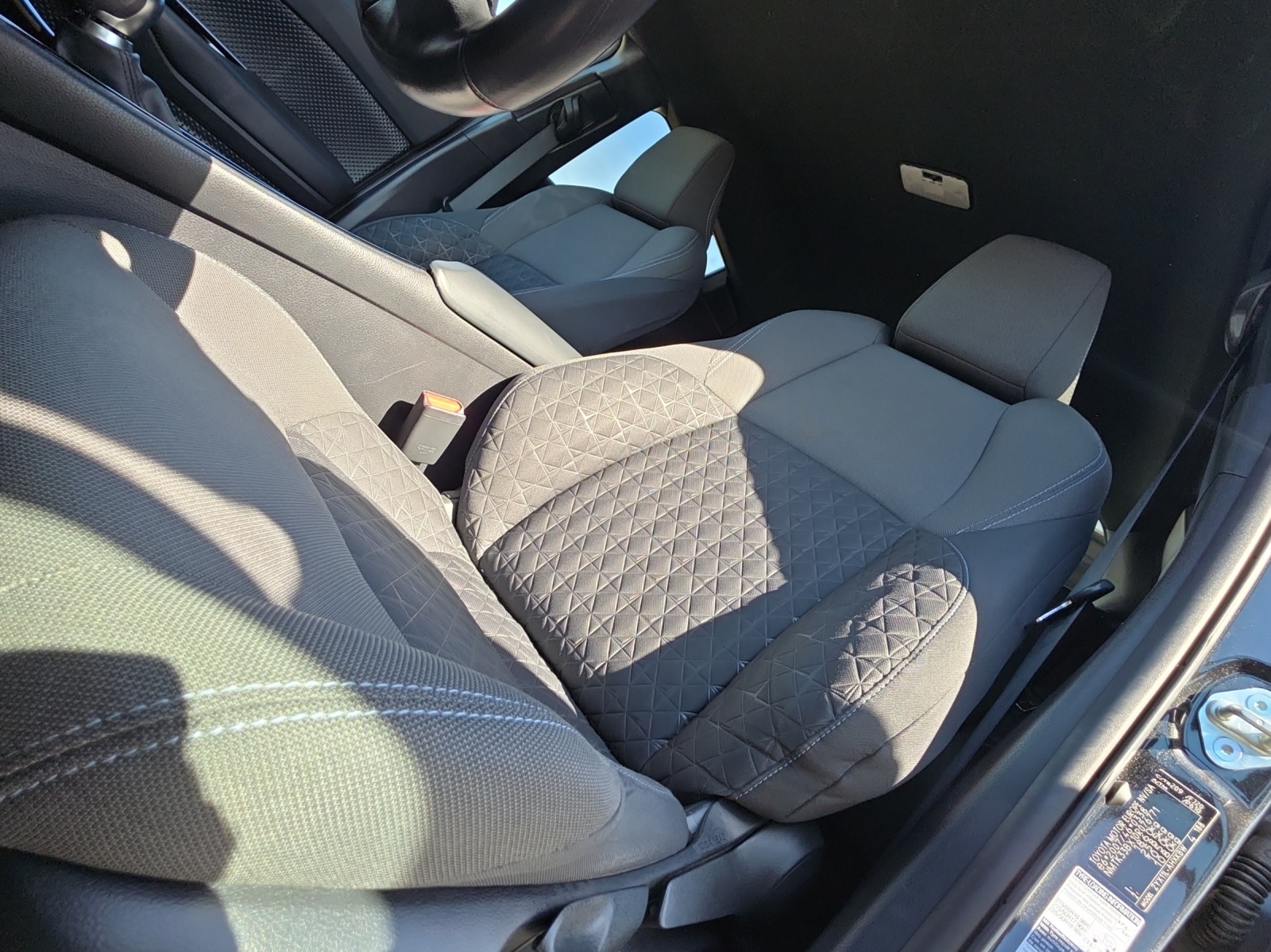 TOYOTA C-HR 1.8 HSD CVT Premium-image-13