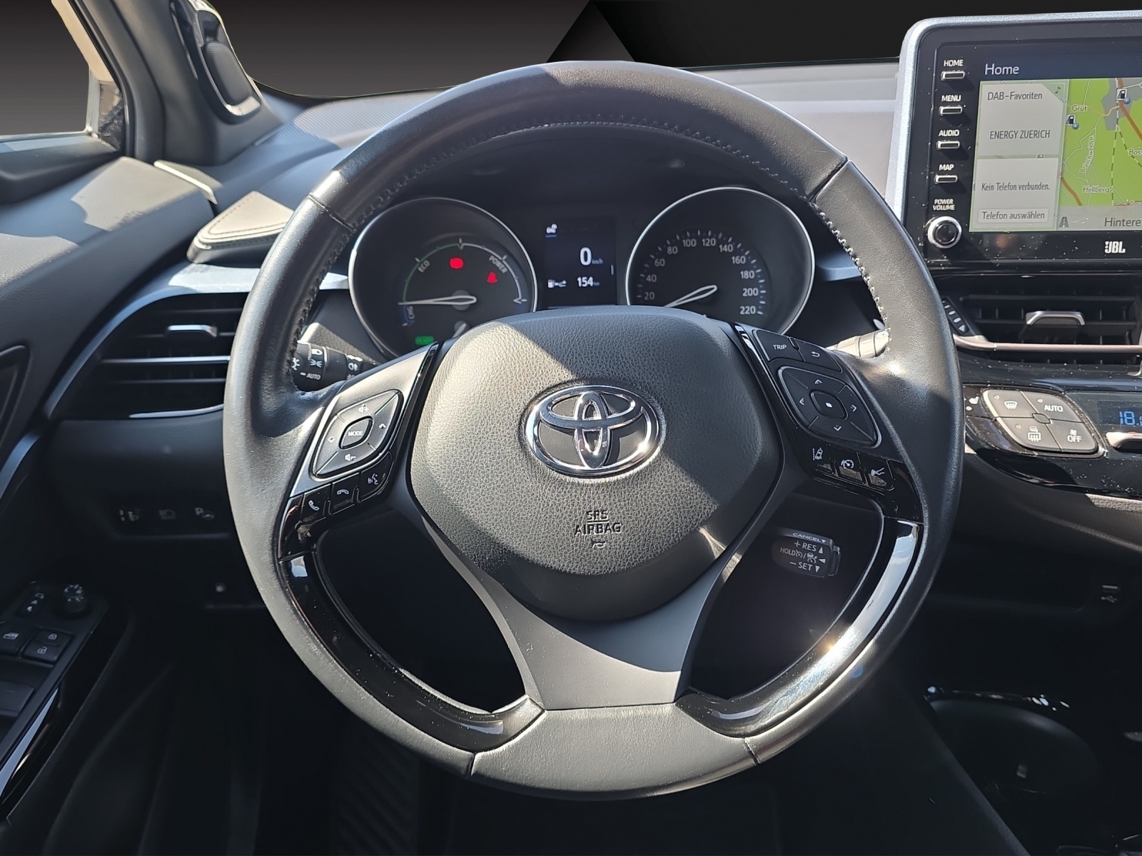 TOYOTA C-HR 1.8 HSD CVT Premium-image-8