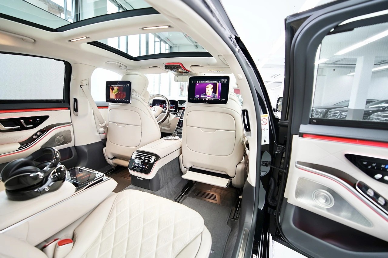 MERCEDES-BENZ S 450 L 4Matic AMG Line 9G-Tronic-image-31