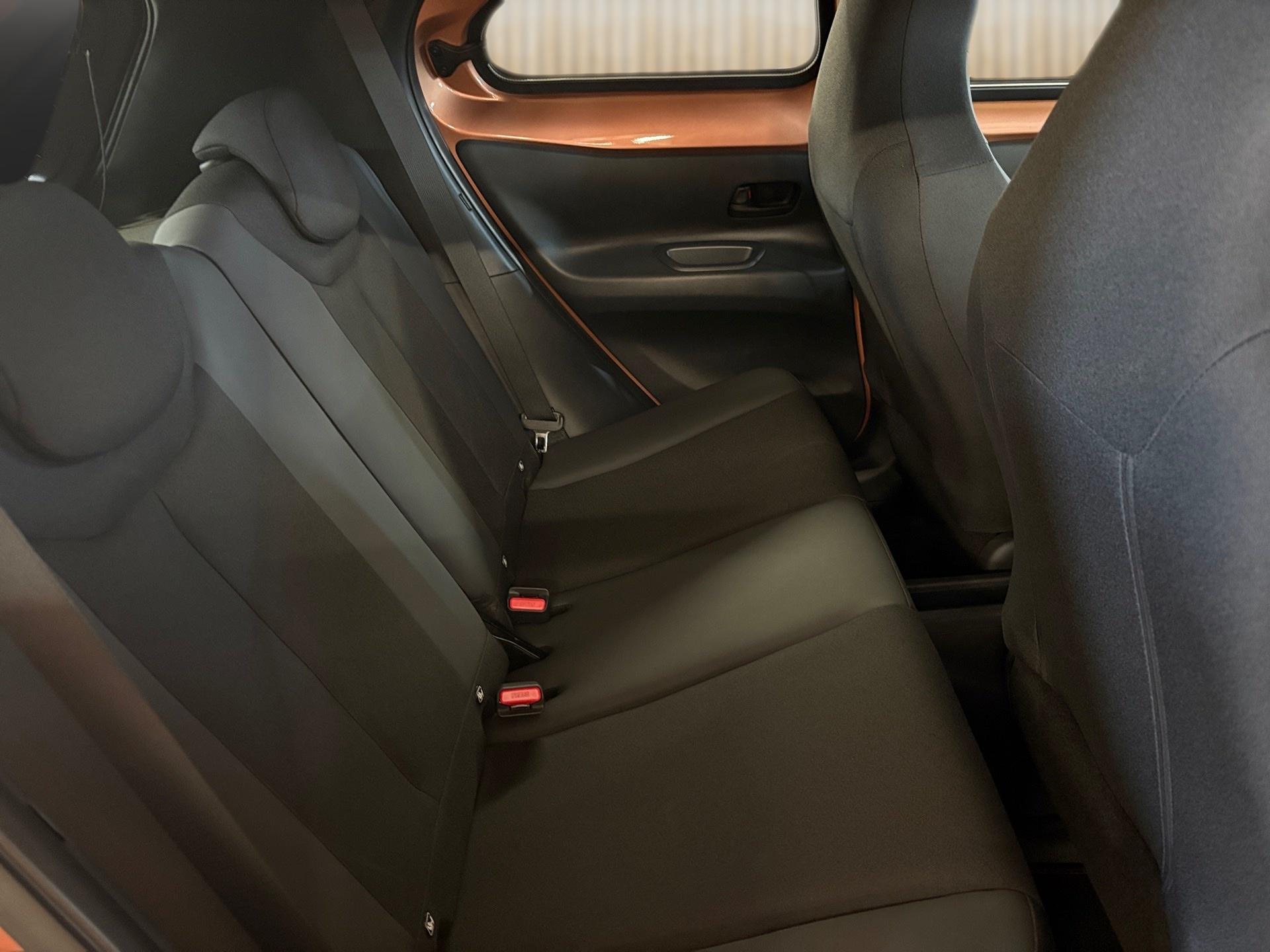 TOYOTA Aygo X 1.5 Style e-CVT-image-13