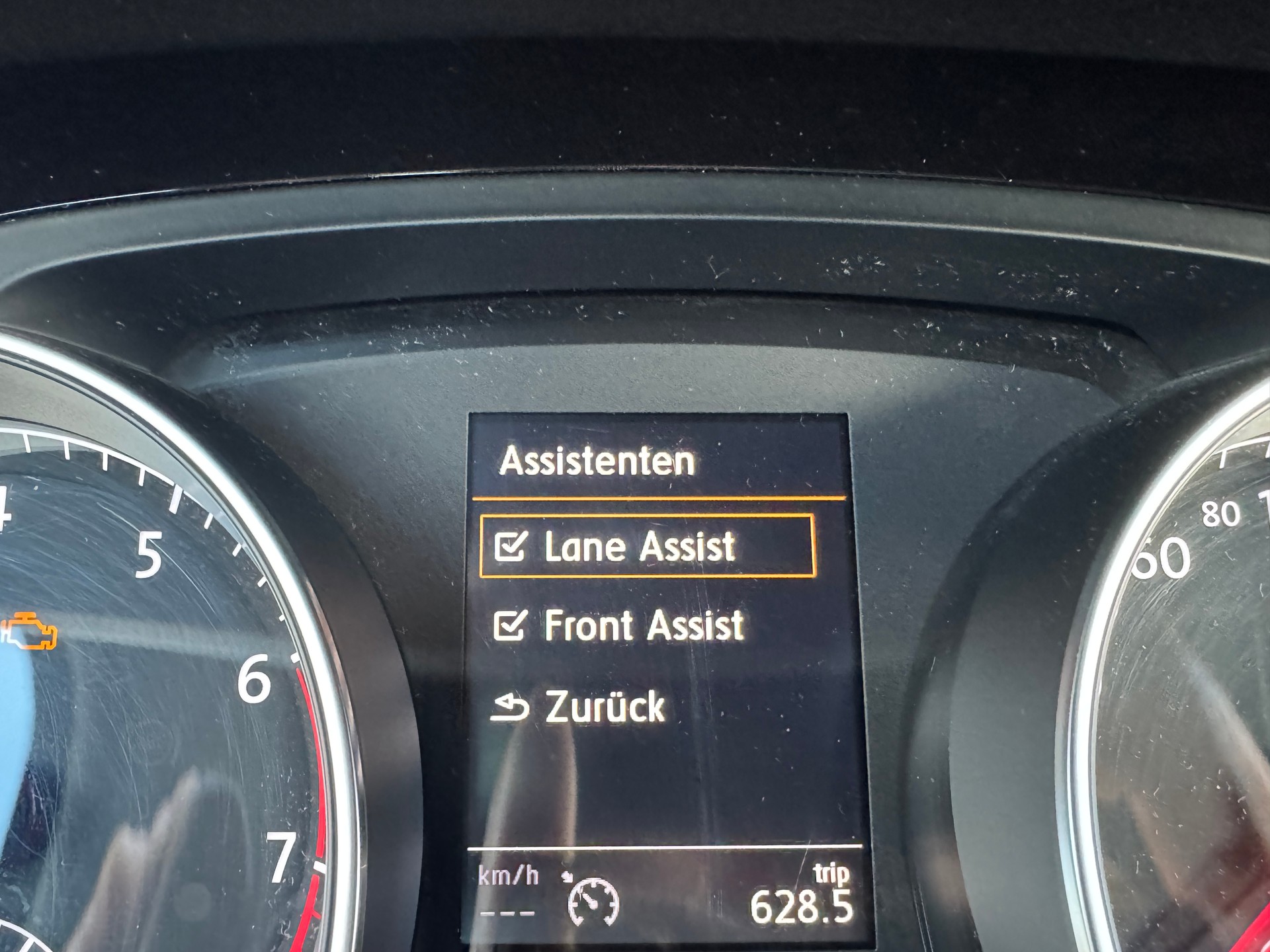 VW Golf 1.4 TSI R-Line Design-image-8