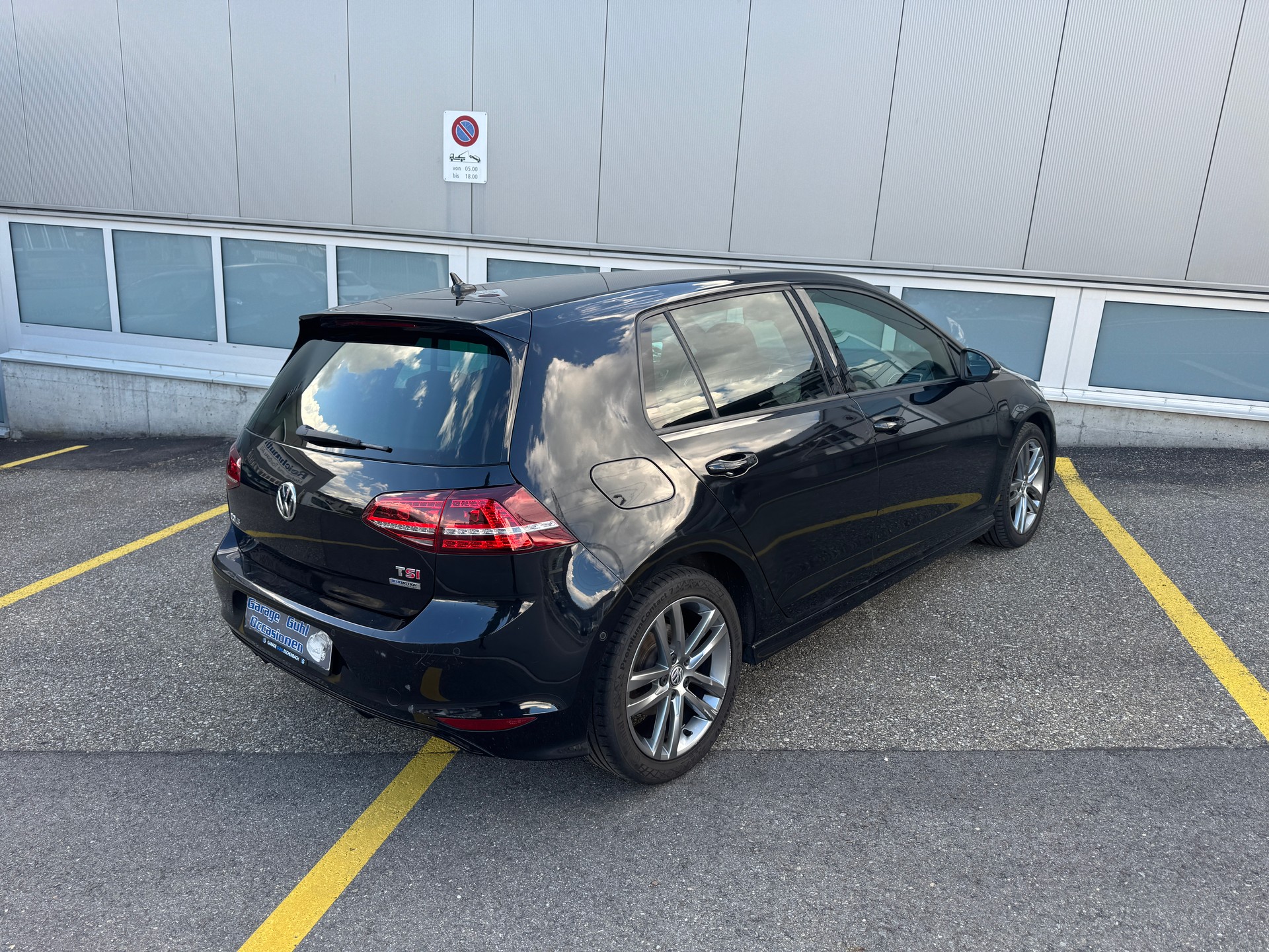 VW Golf 1.4 TSI R-Line Design-image-2