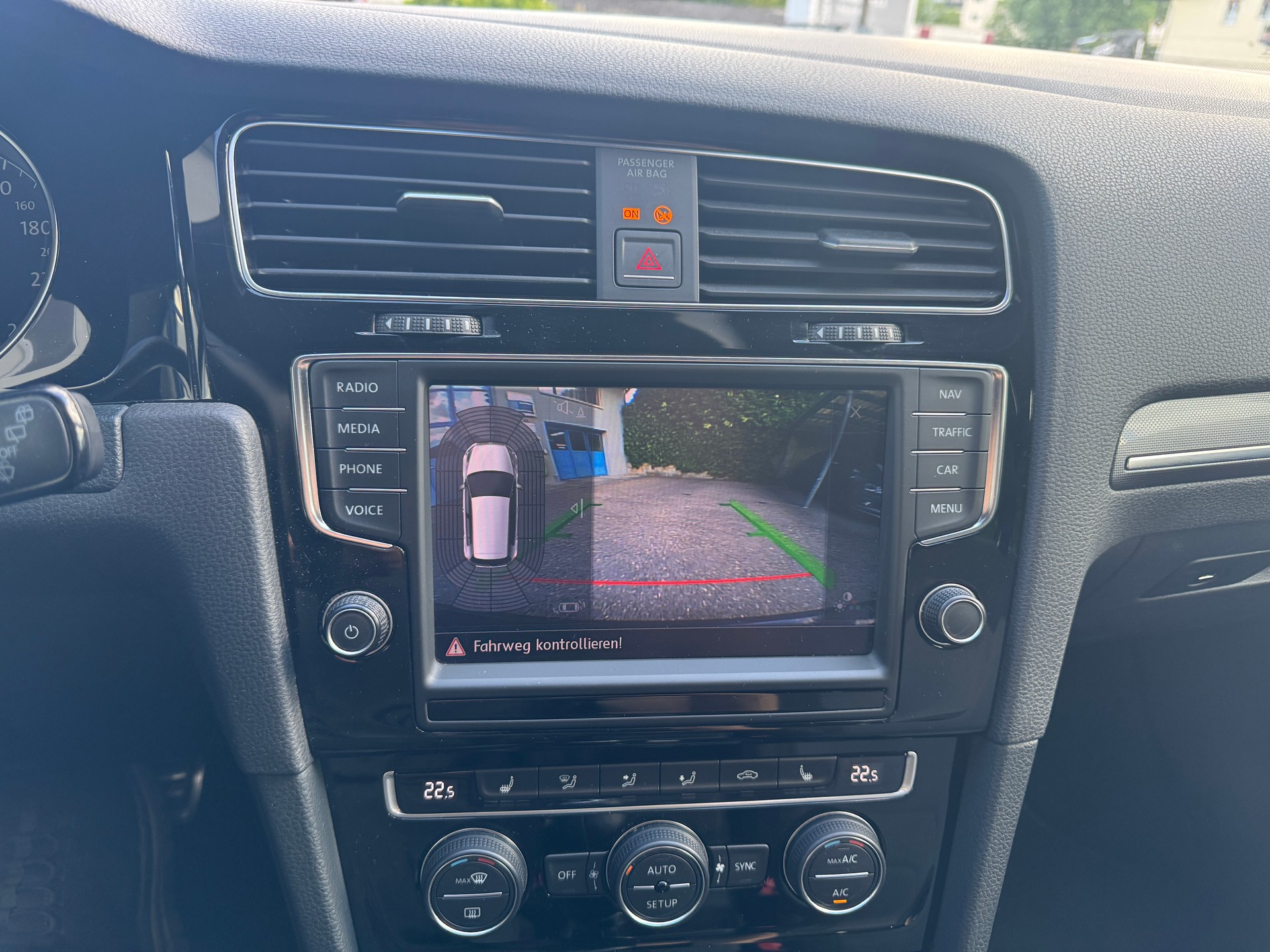 VW Golf 1.4 TSI R-Line Design-image-6