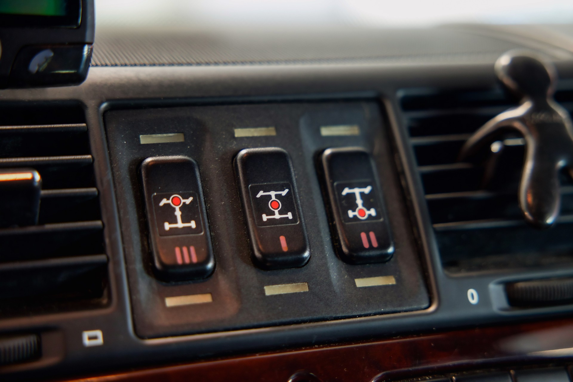 MERCEDES-BENZ G 270 CDI Automatic-image-23