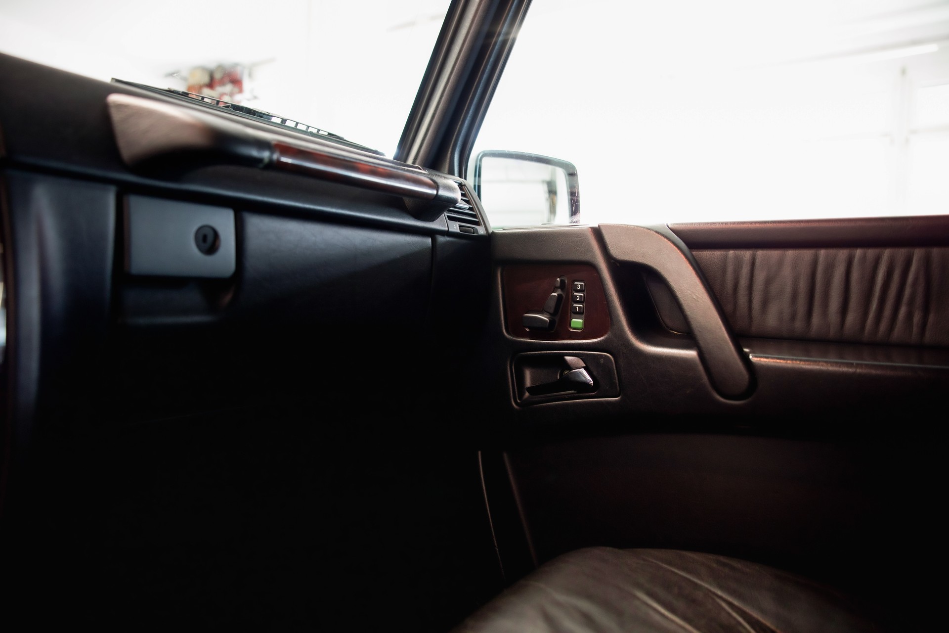 MERCEDES-BENZ G 270 CDI Automatic-image-21